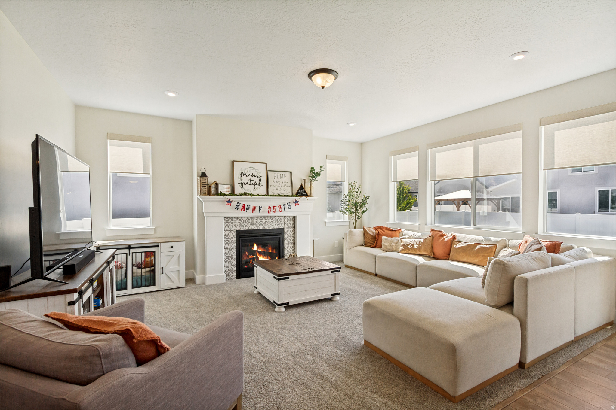 SUNRISE RANCH - Residential