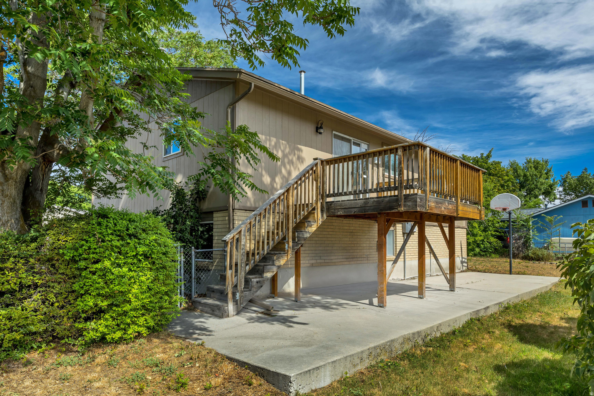 HAZELHURST #1 - Residential