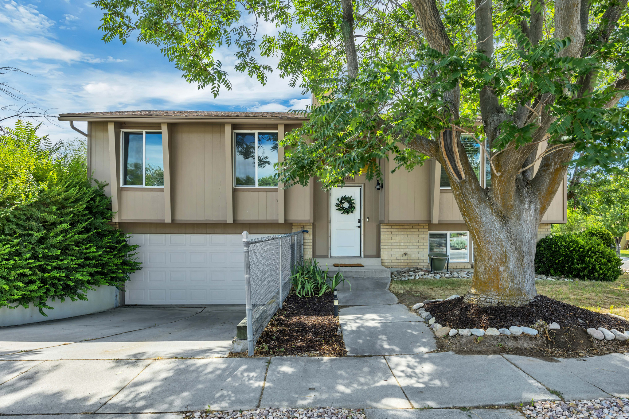 HAZELHURST #1 - Residential