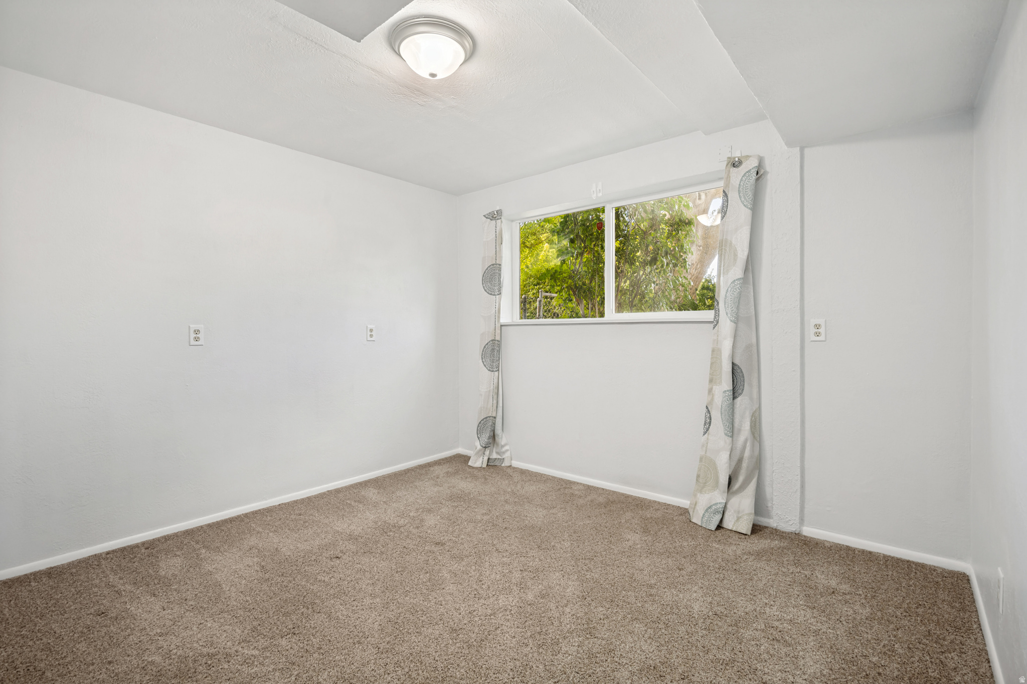 HAZELHURST #1 - Residential