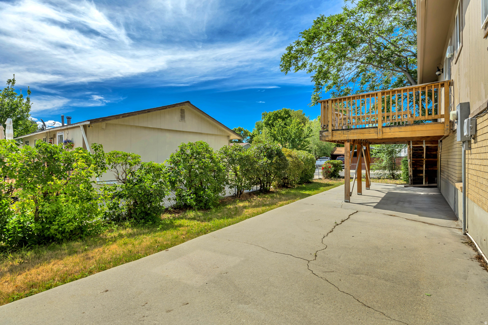 HAZELHURST #1 - Residential