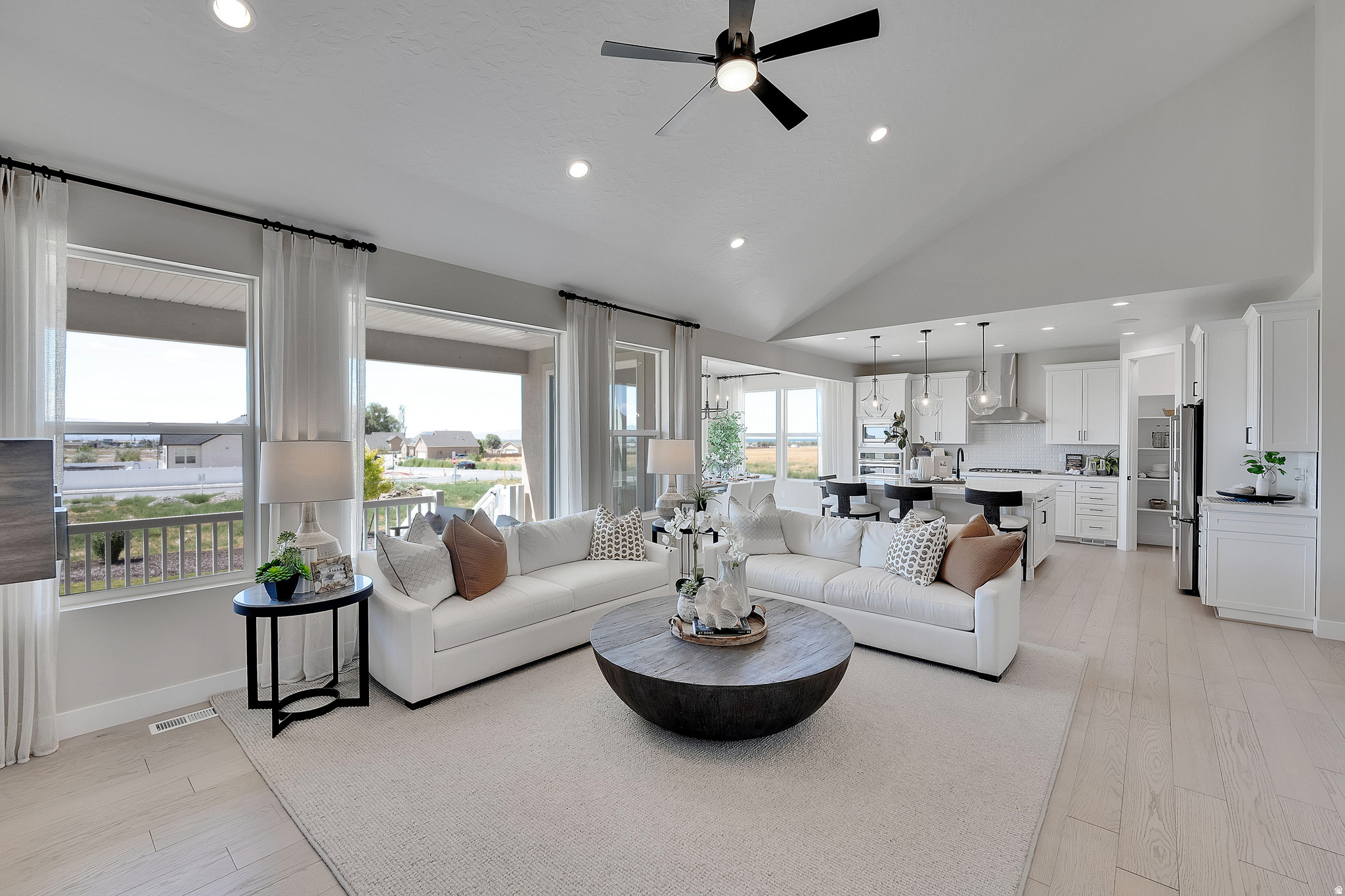 SMITH RANCH - Residential