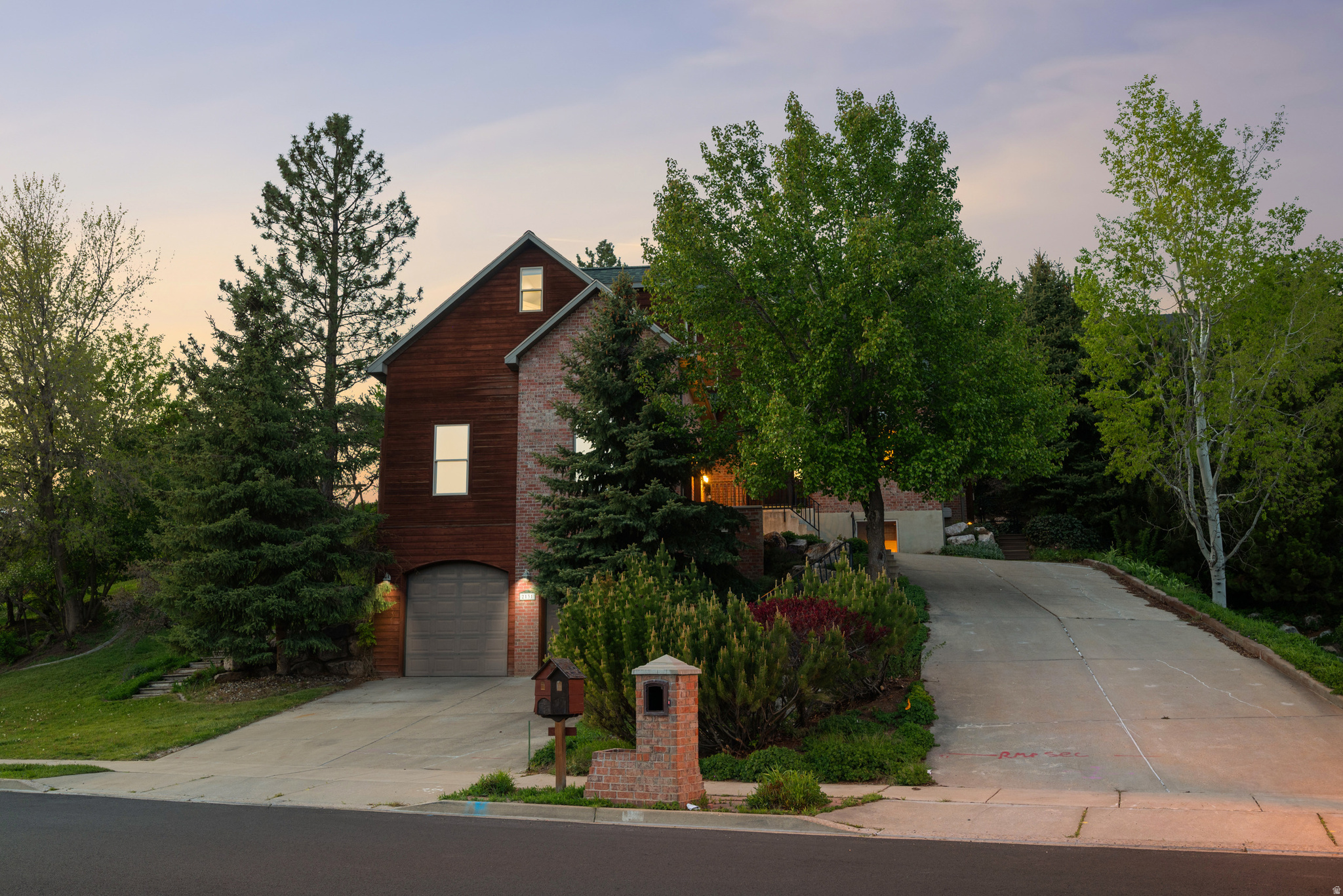 DAWSON HOLLOW - Residential