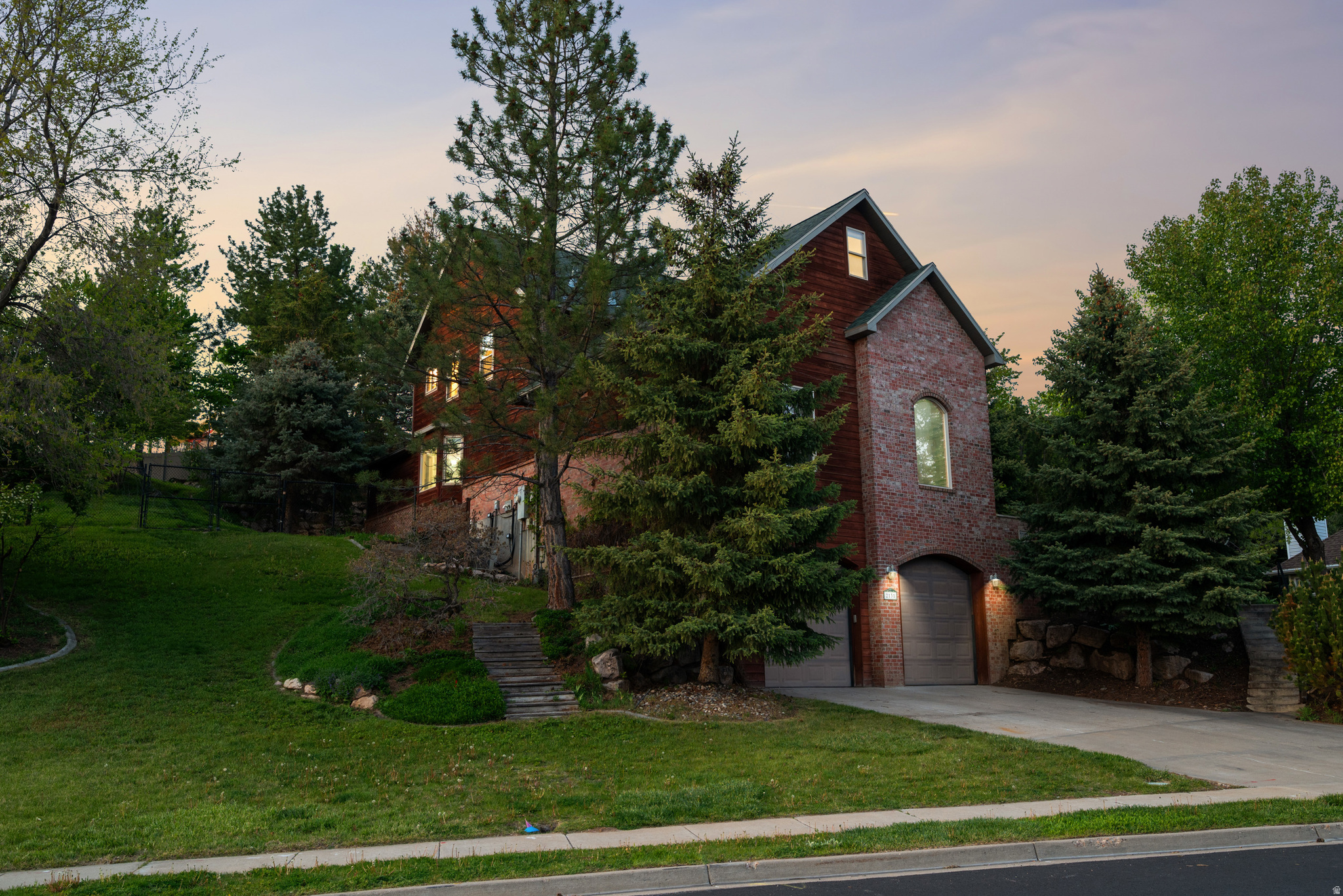 DAWSON HOLLOW - Residential
