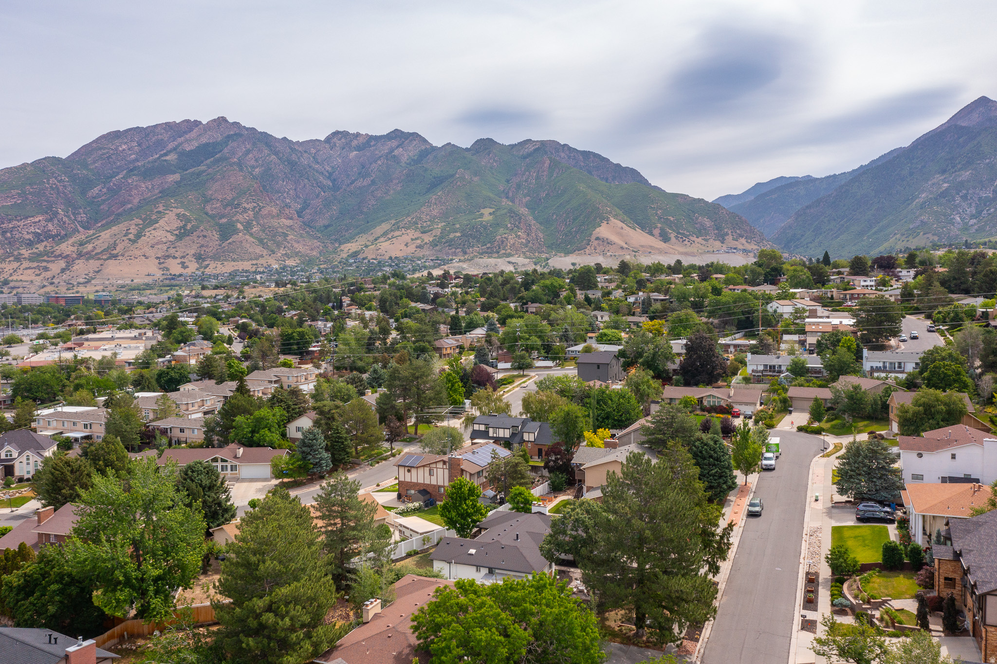 SOMERSET ESTATES - Residential