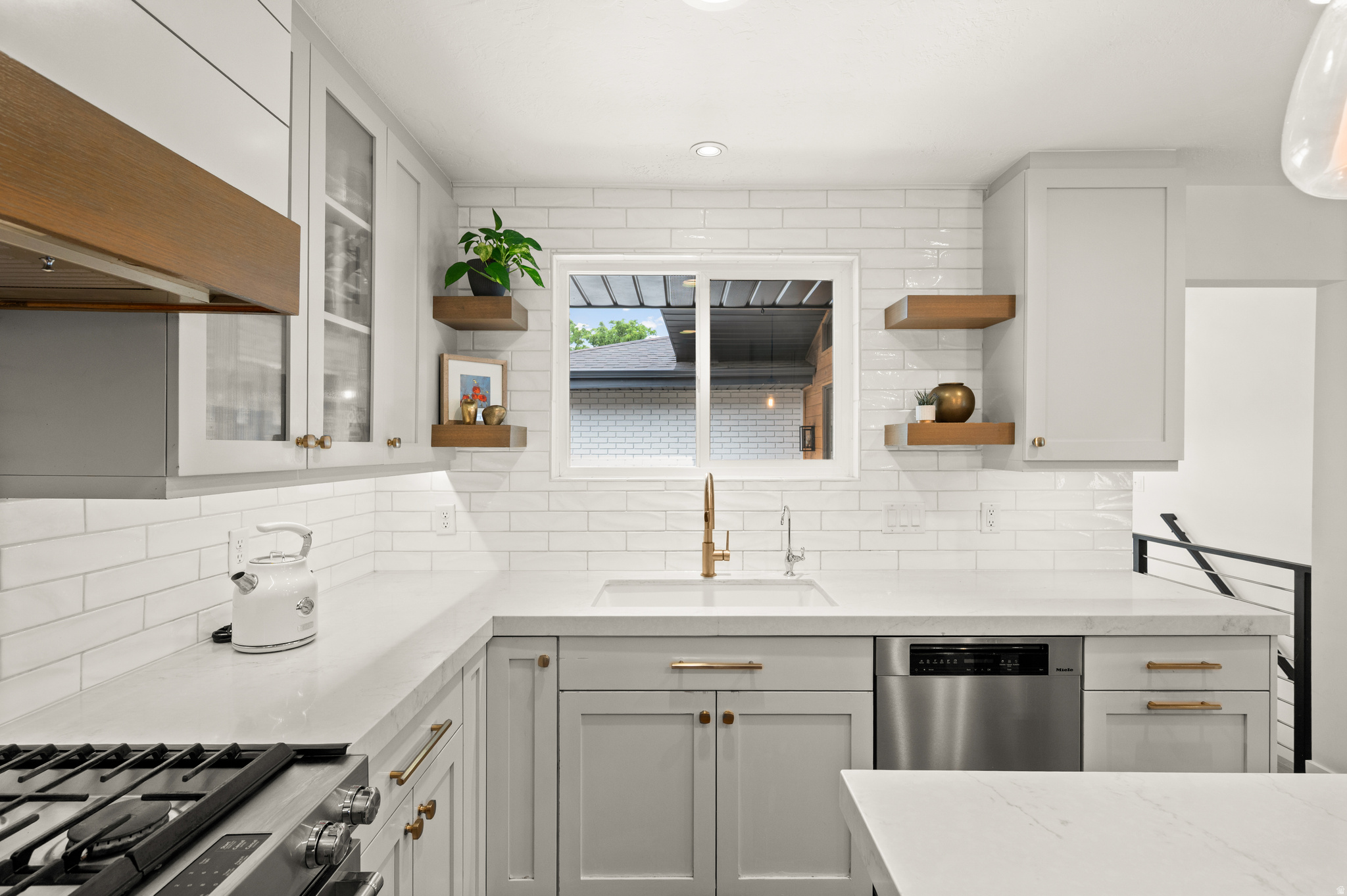 SOMERSET ESTATES - Residential
