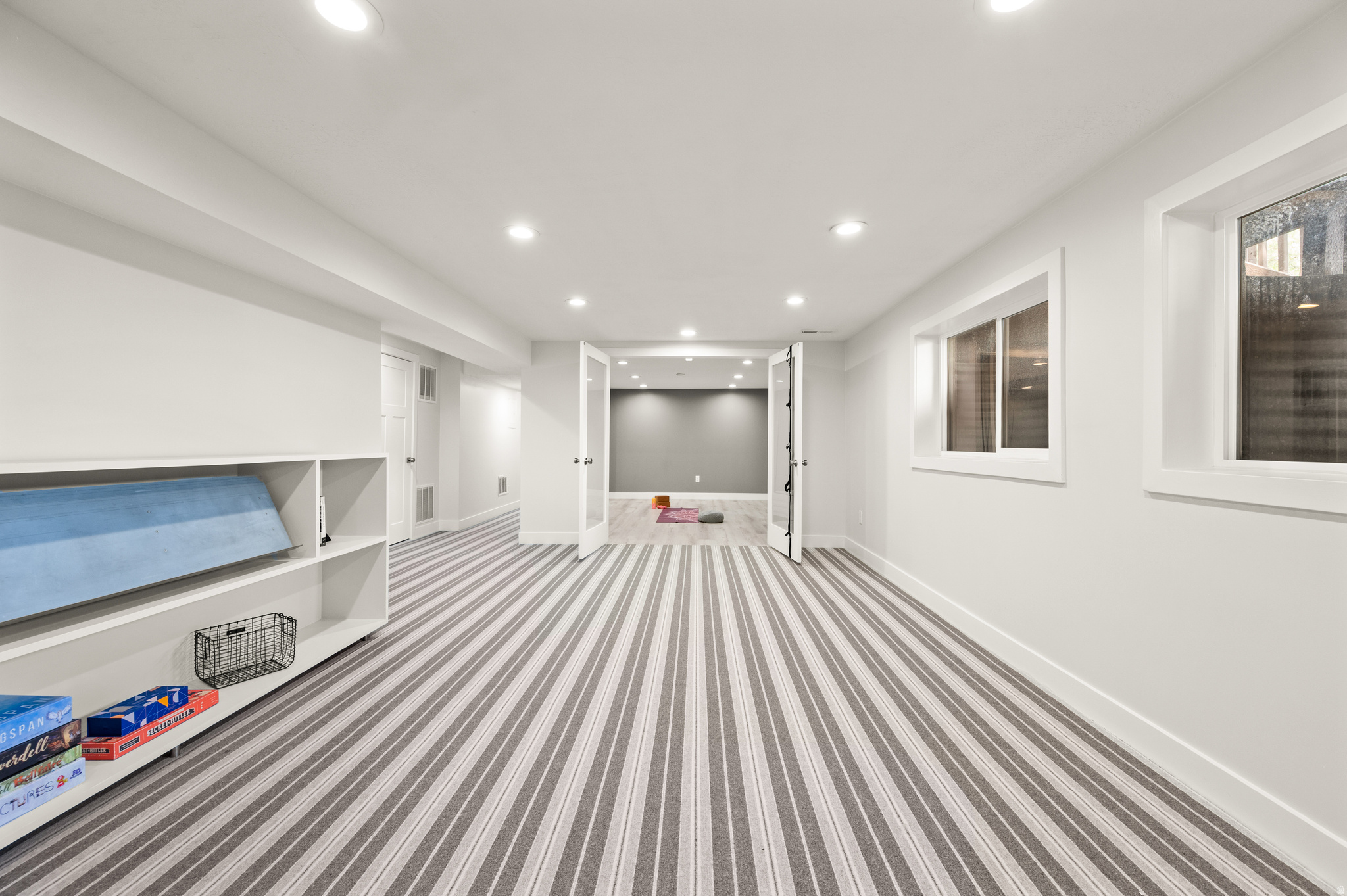 SOMERSET ESTATES - Residential
