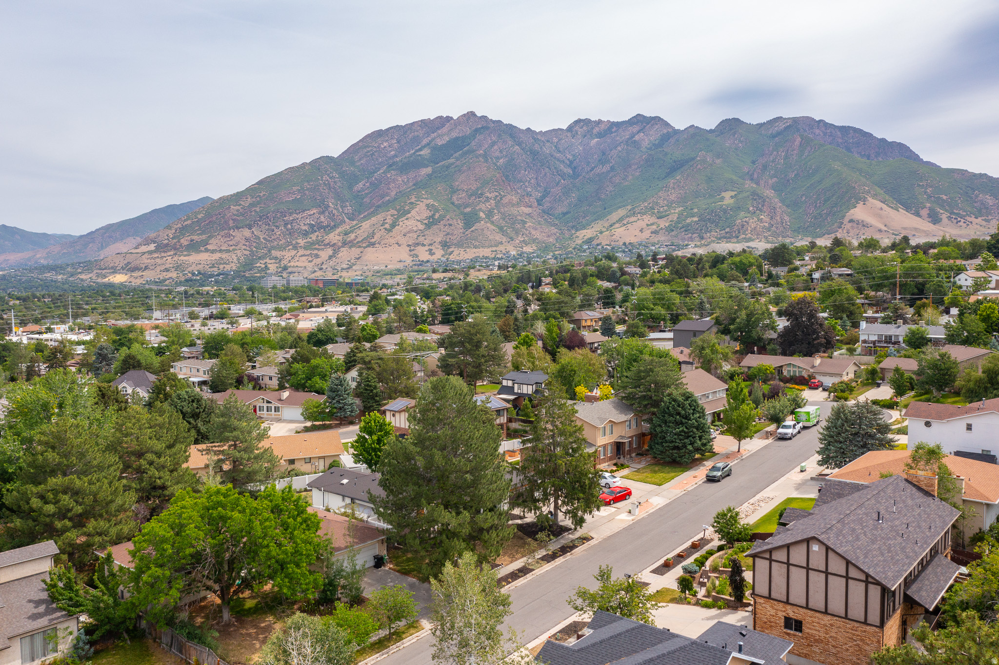 SOMERSET ESTATES - Residential