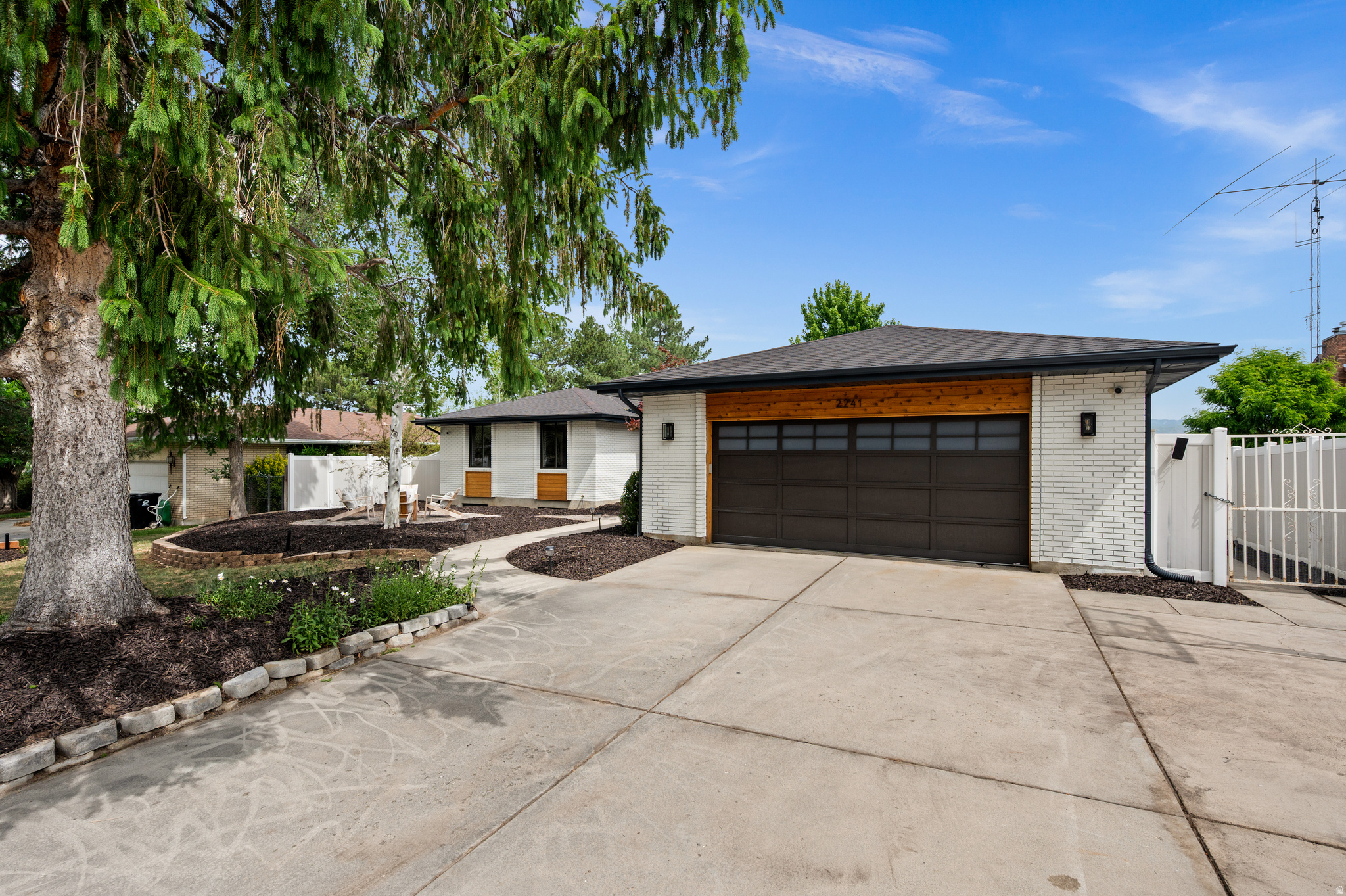 SOMERSET ESTATES - Residential