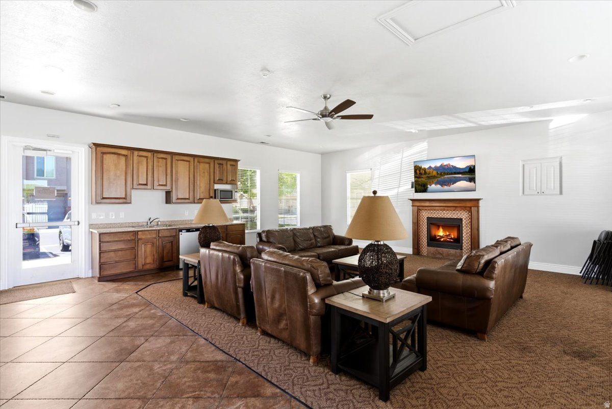 COVENTRY AT FOXBORO - Residential