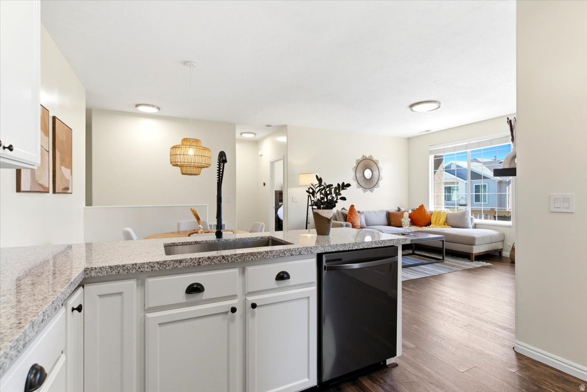 COVENTRY AT FOXBORO - Residential