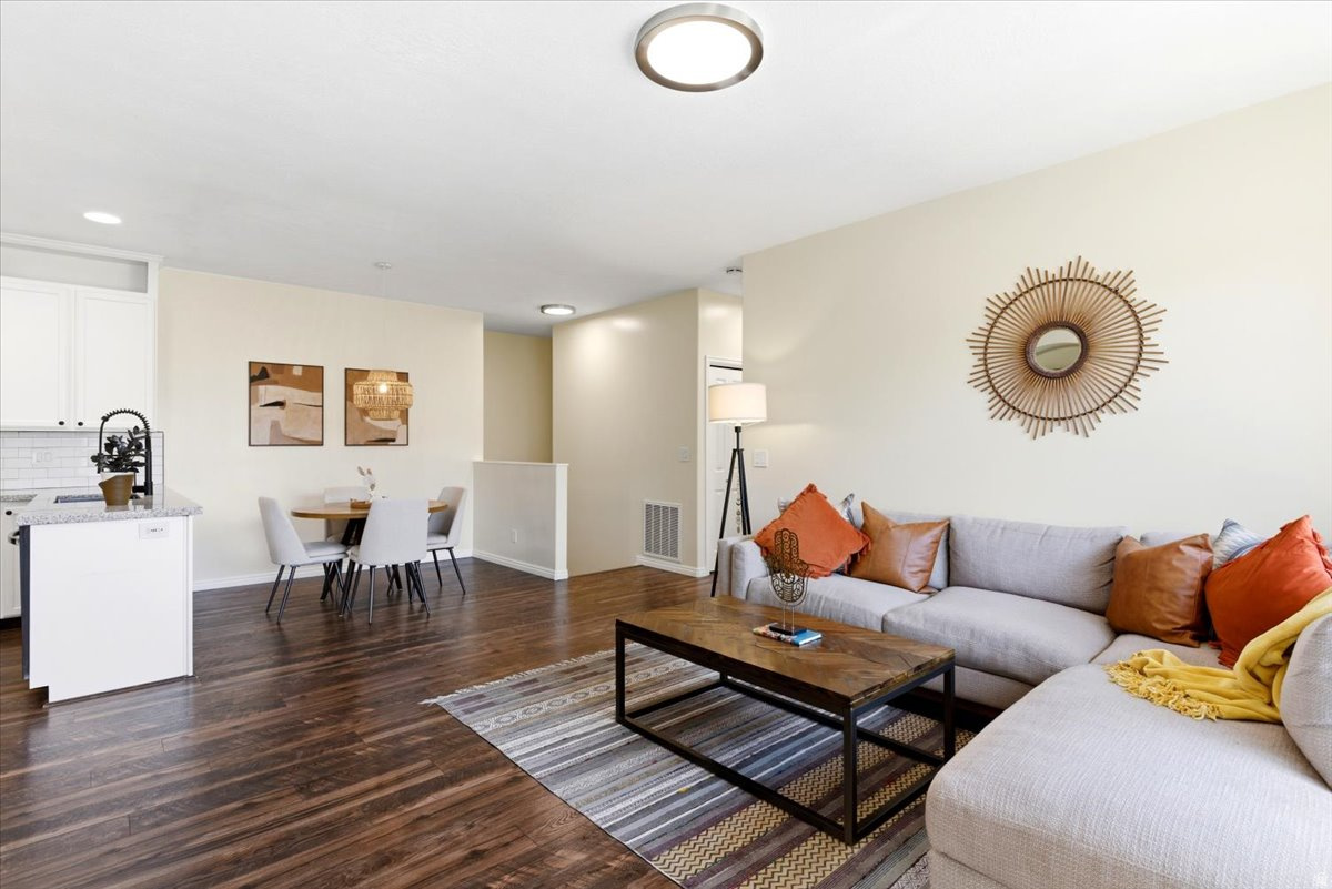COVENTRY AT FOXBORO - Residential
