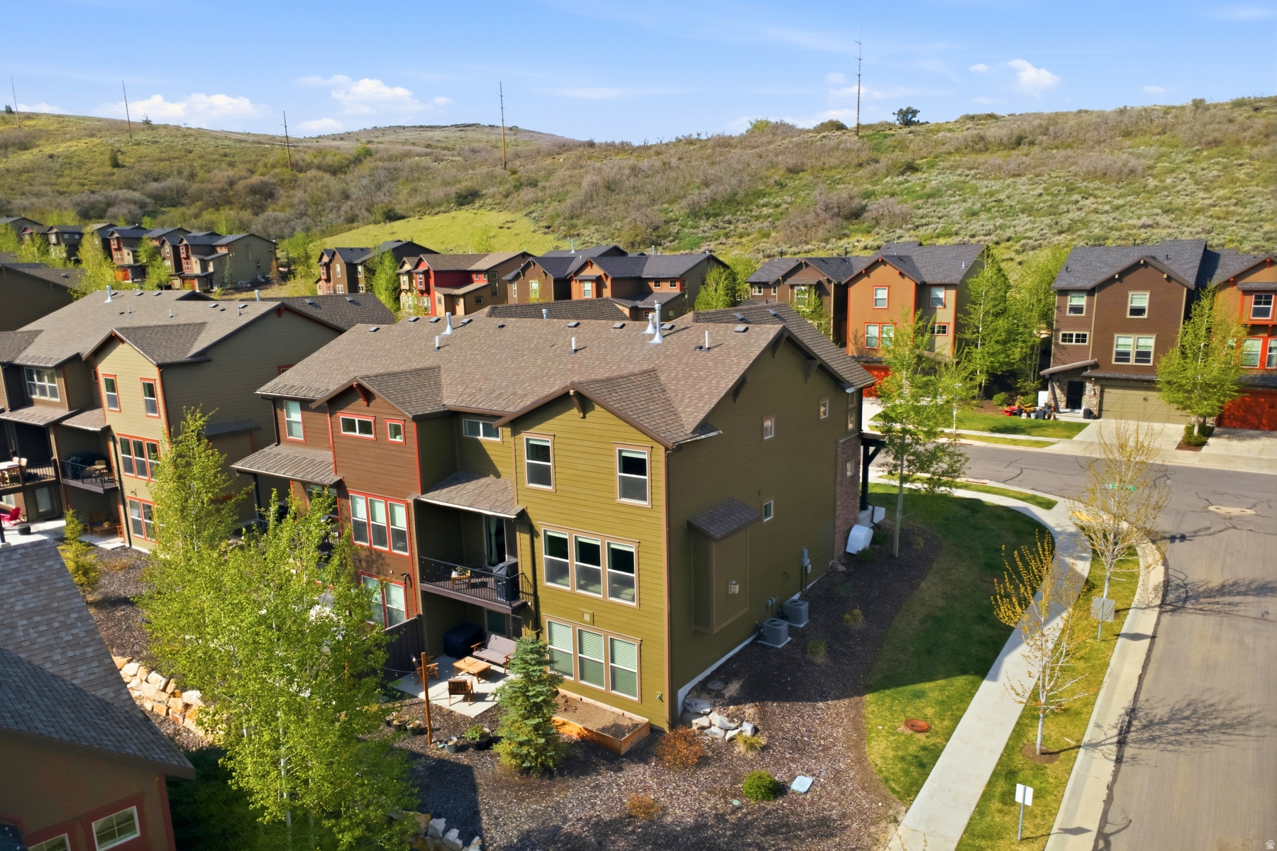 RETREAT AT JORDANELL - Residential