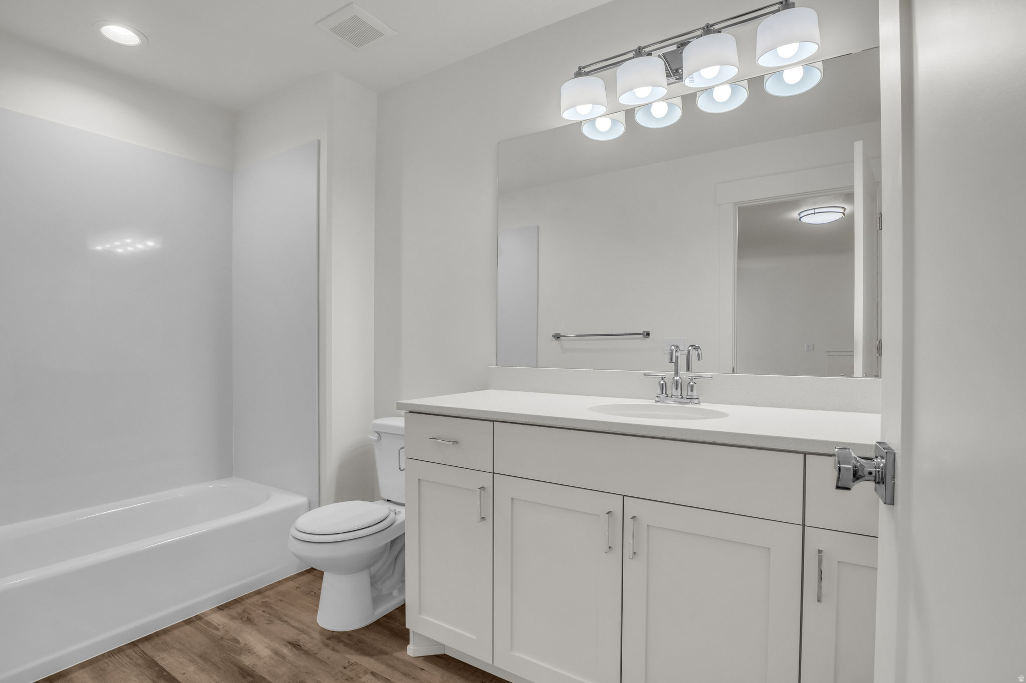 RC'S PARKWEST - Residential