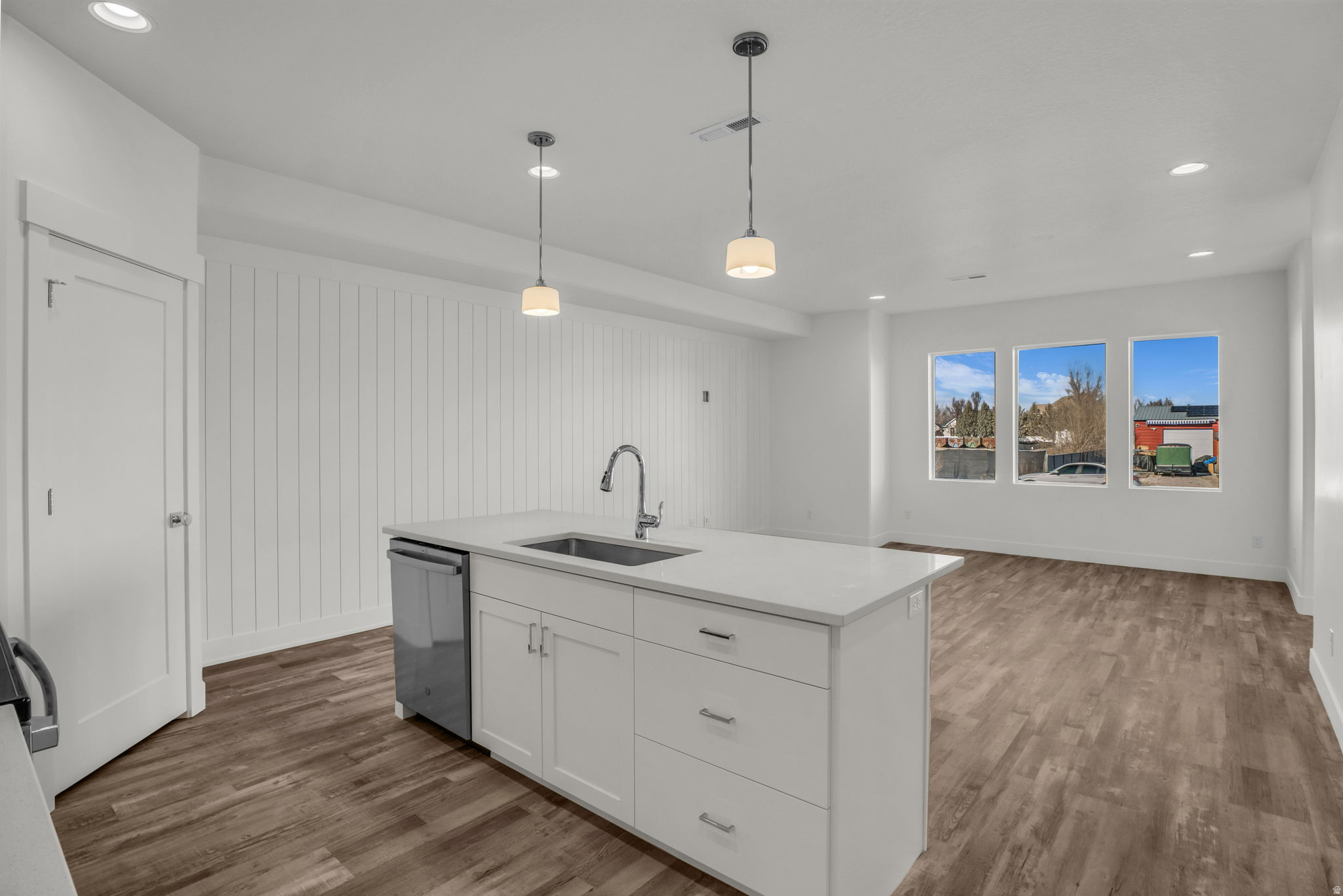 RC'S PARKWEST - Residential