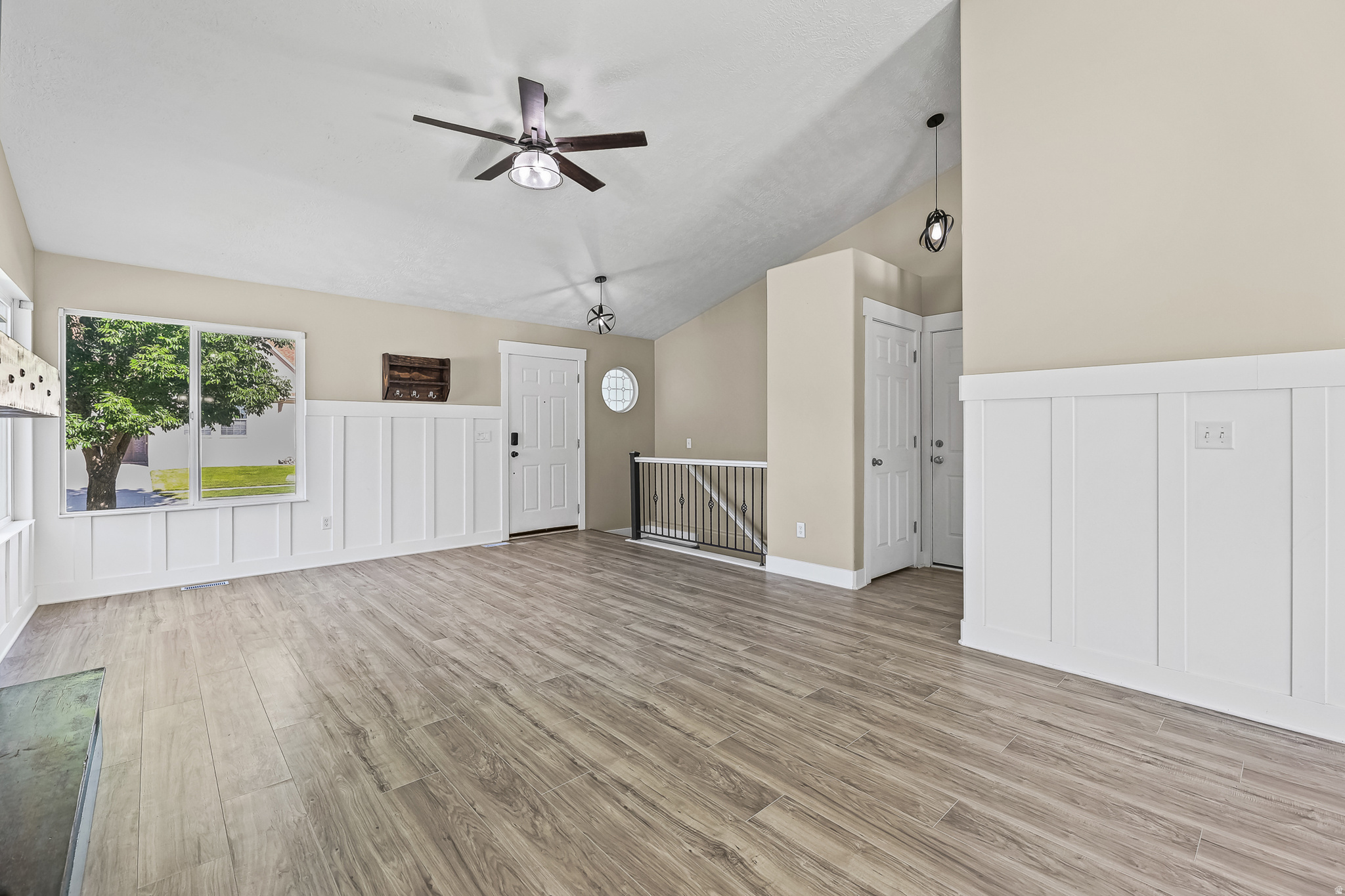 COUNTRY CROSSING NEI - Residential
