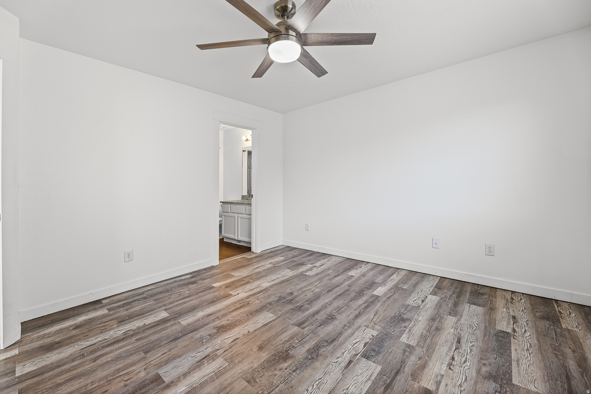 COUNTRY CROSSING NEI - Residential