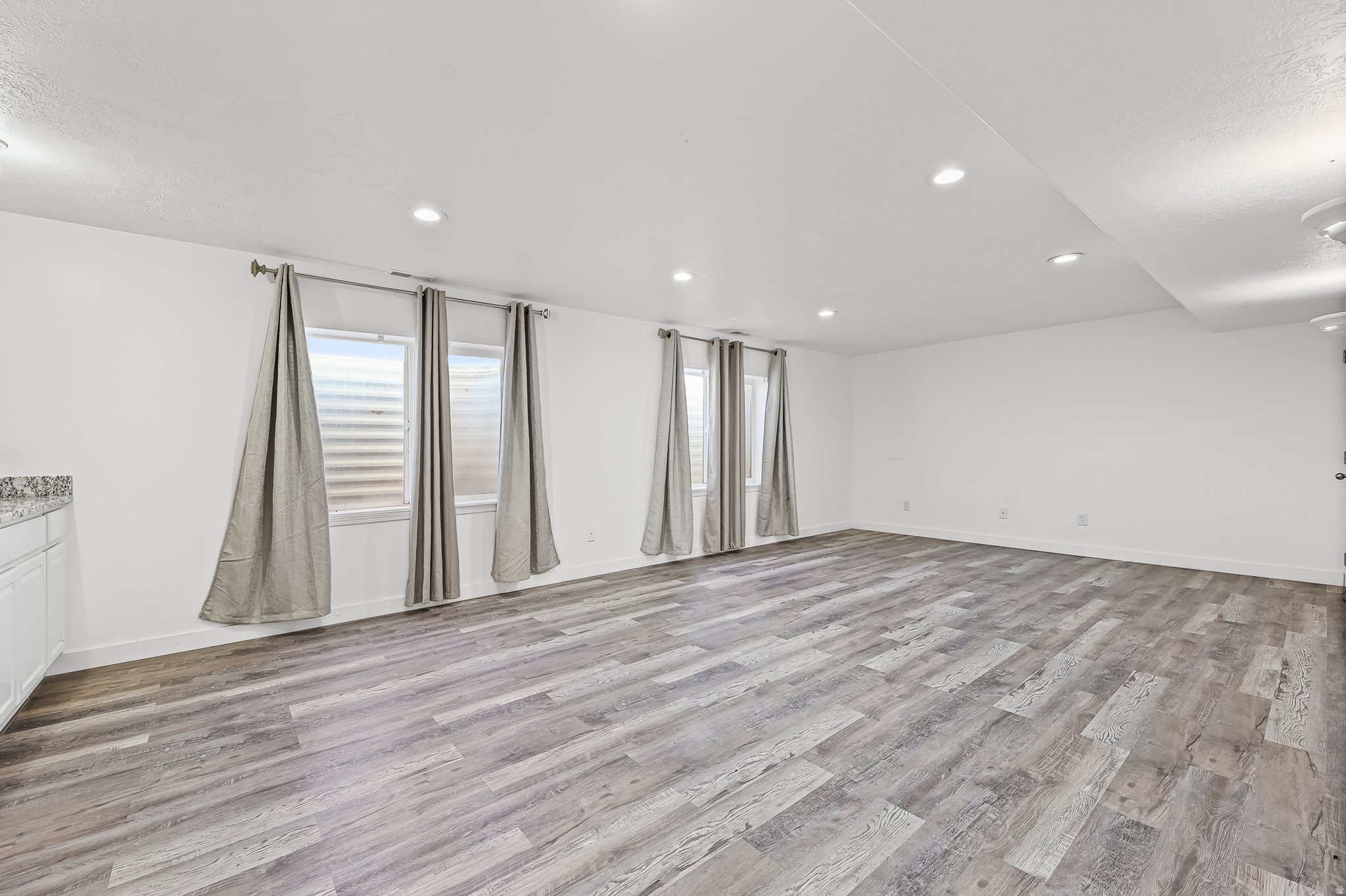 COUNTRY CROSSING NEI - Residential