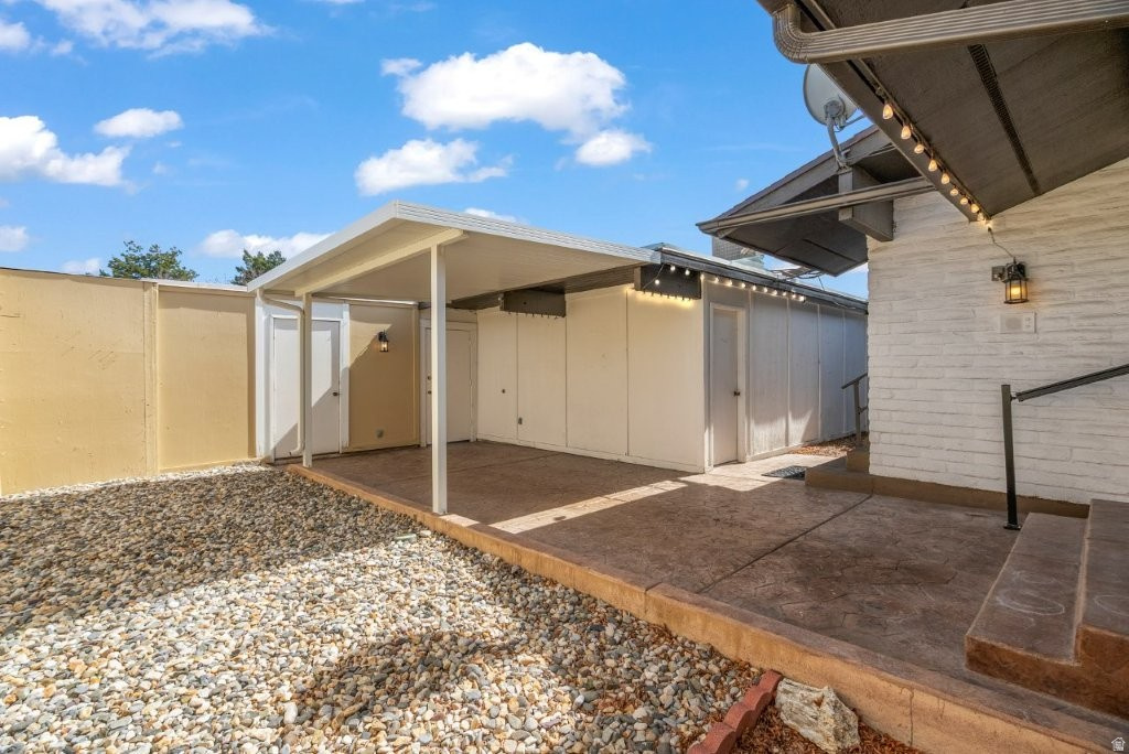 THREE FOUNTAINS EAST - Residential