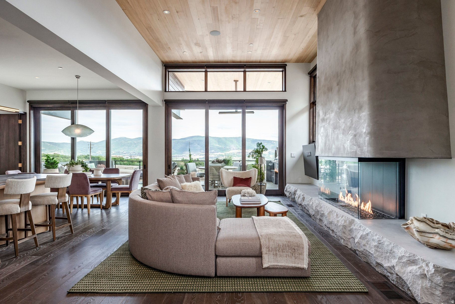 VELVAERE - Residential