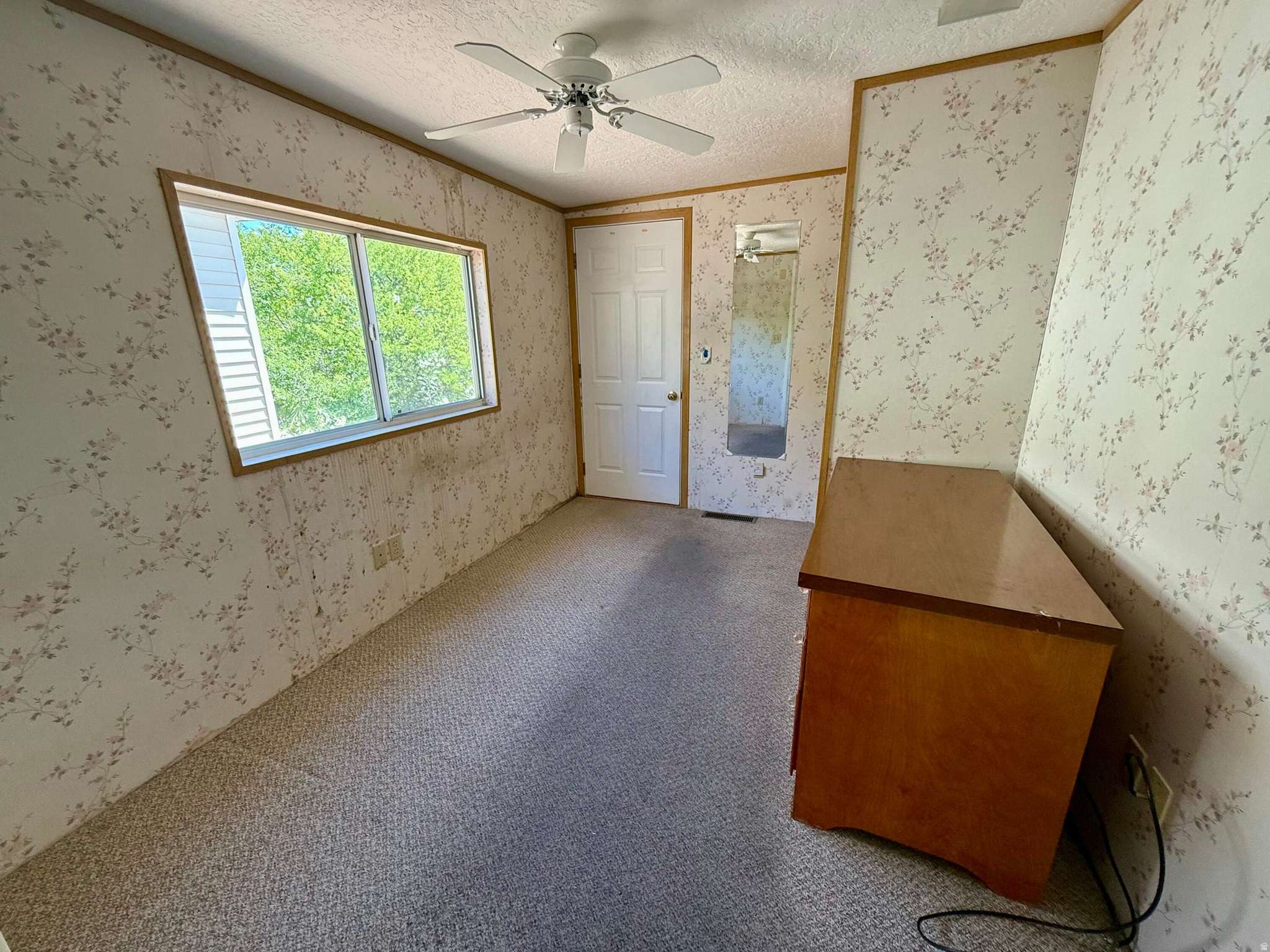 TWIN LAKES - Residential