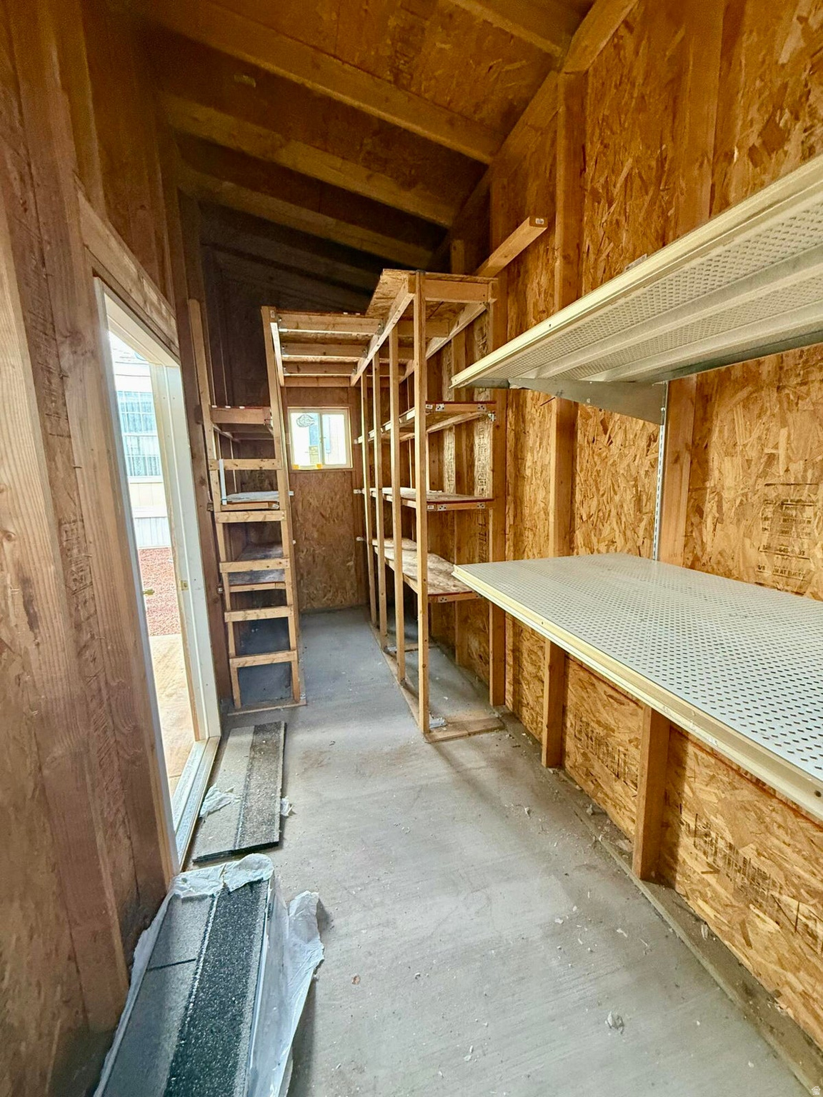 TWIN LAKES - Residential