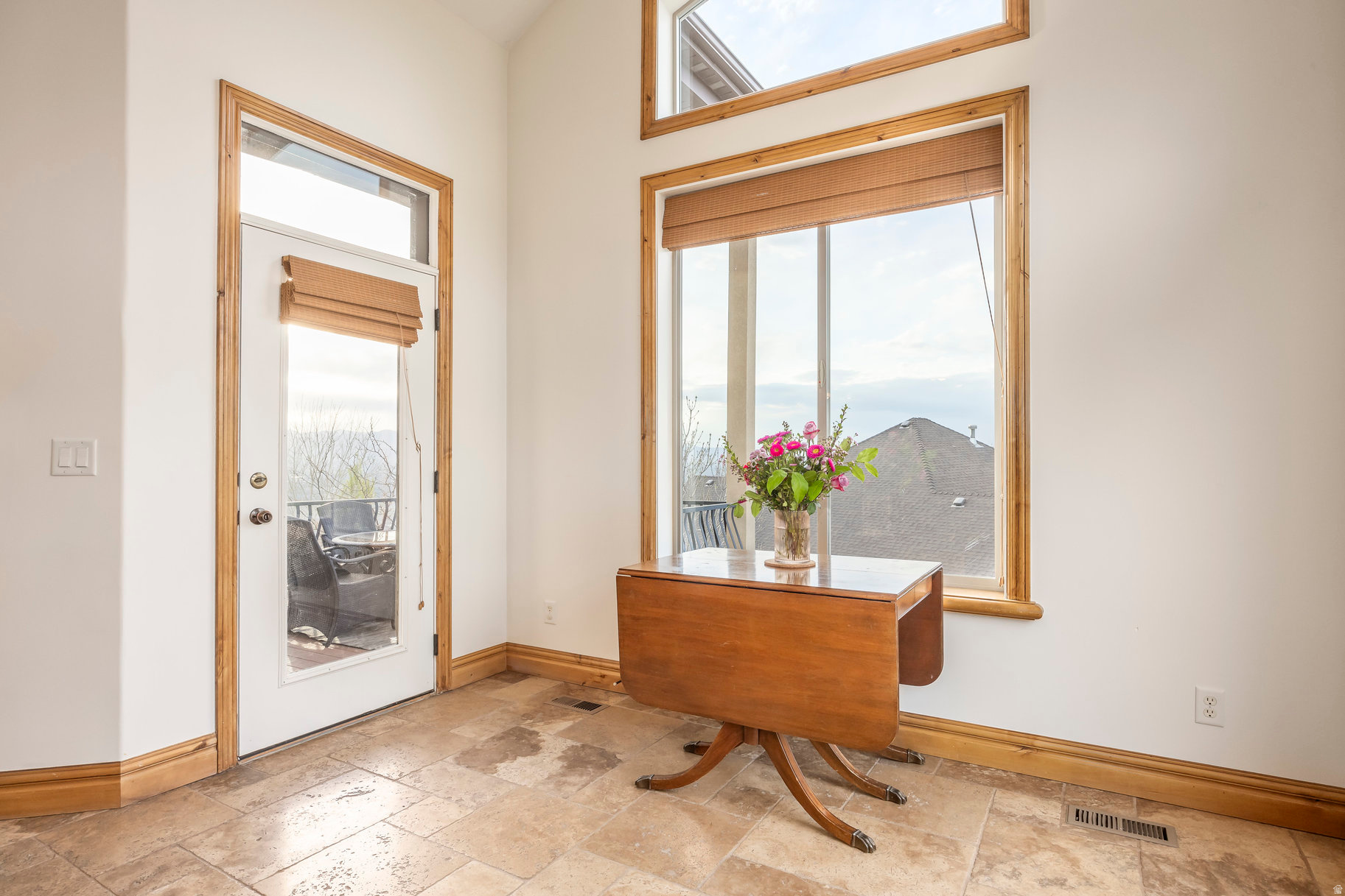 RIDGEWOOD - Residential