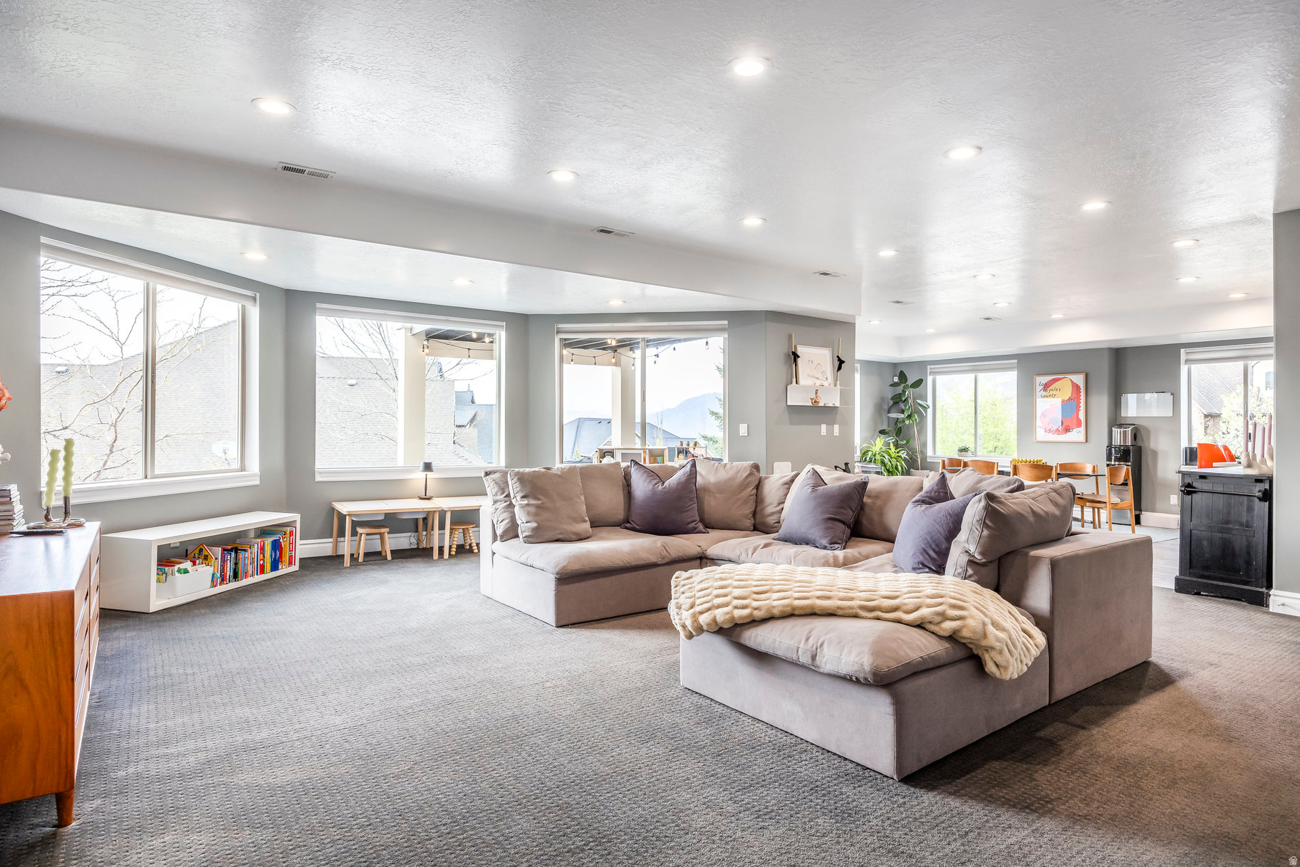 RIDGEWOOD - Residential