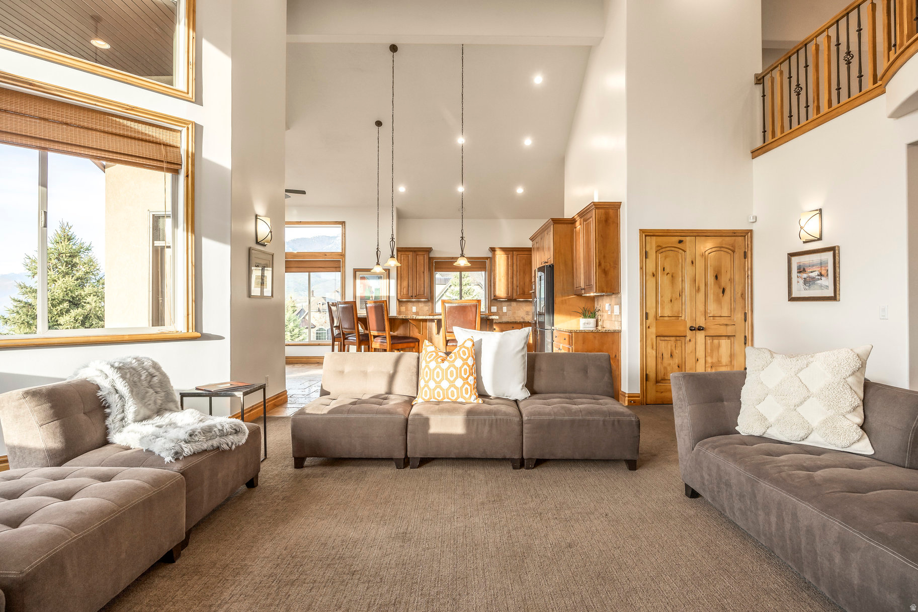 RIDGEWOOD - Residential