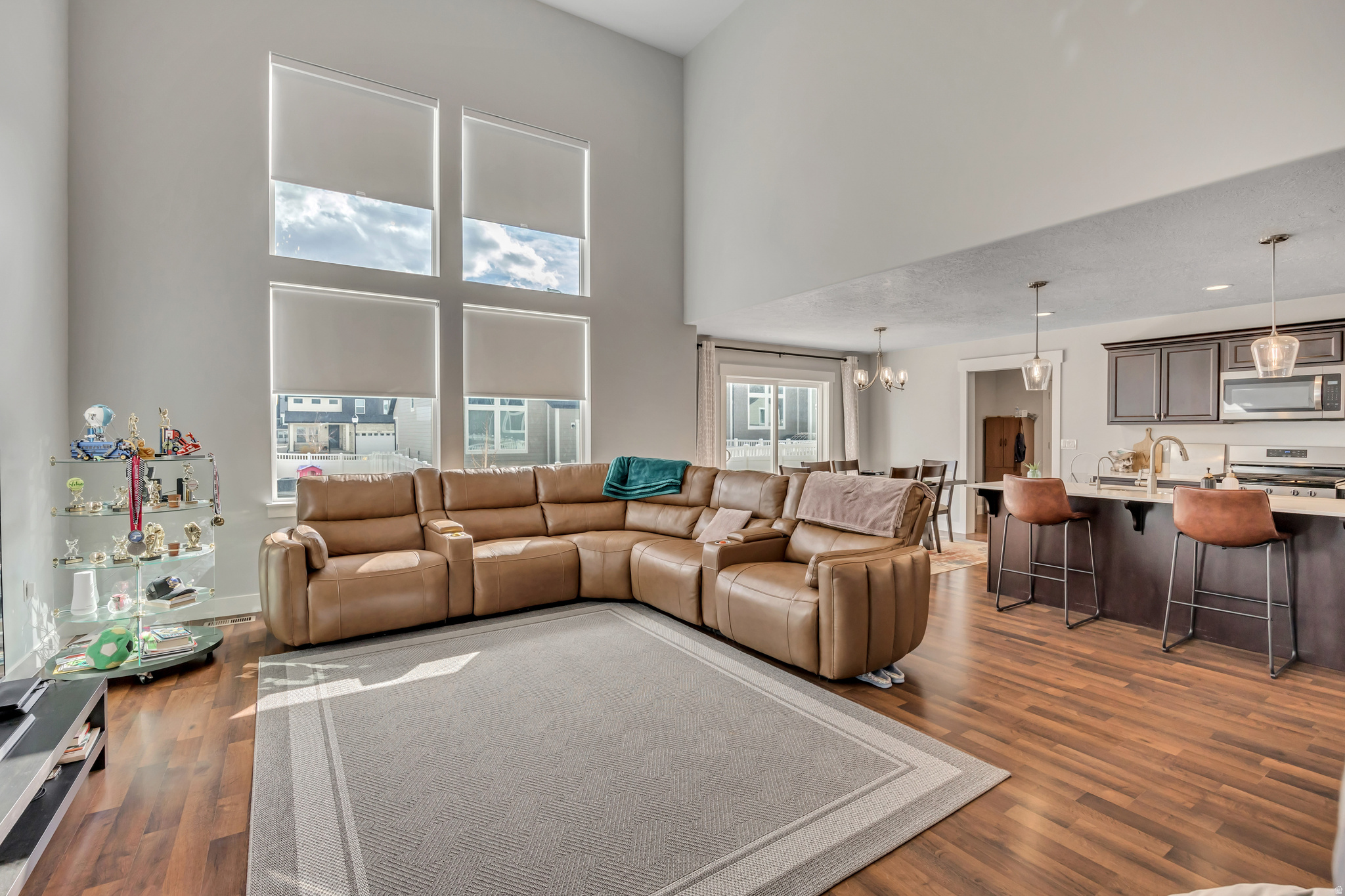 MOUNTAIN RIDGE - Residential