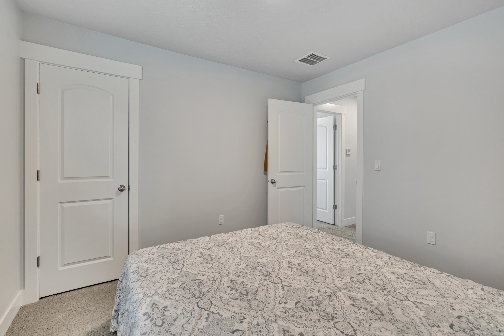 MOUNTAIN RIDGE - Residential