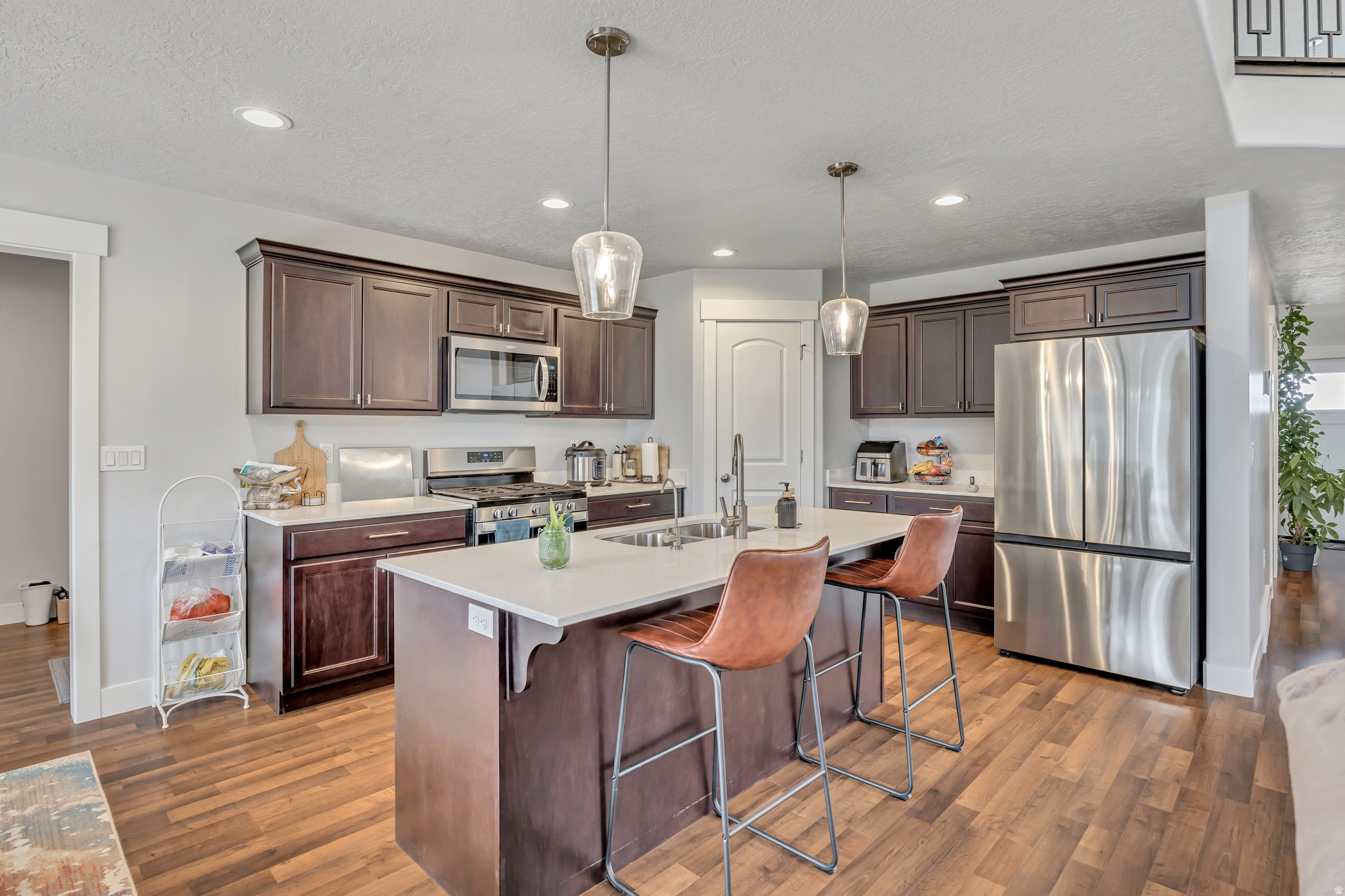 MOUNTAIN RIDGE - Residential