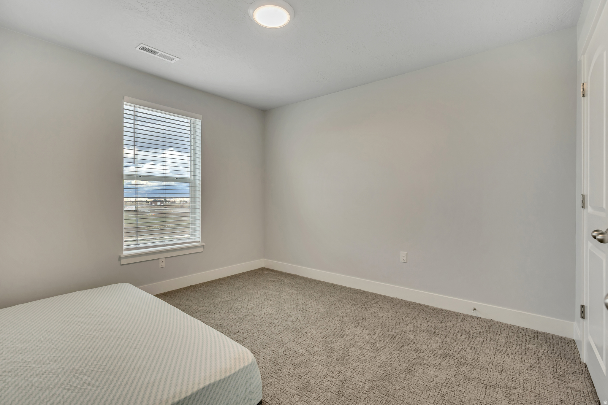 MOUNTAIN RIDGE - Residential