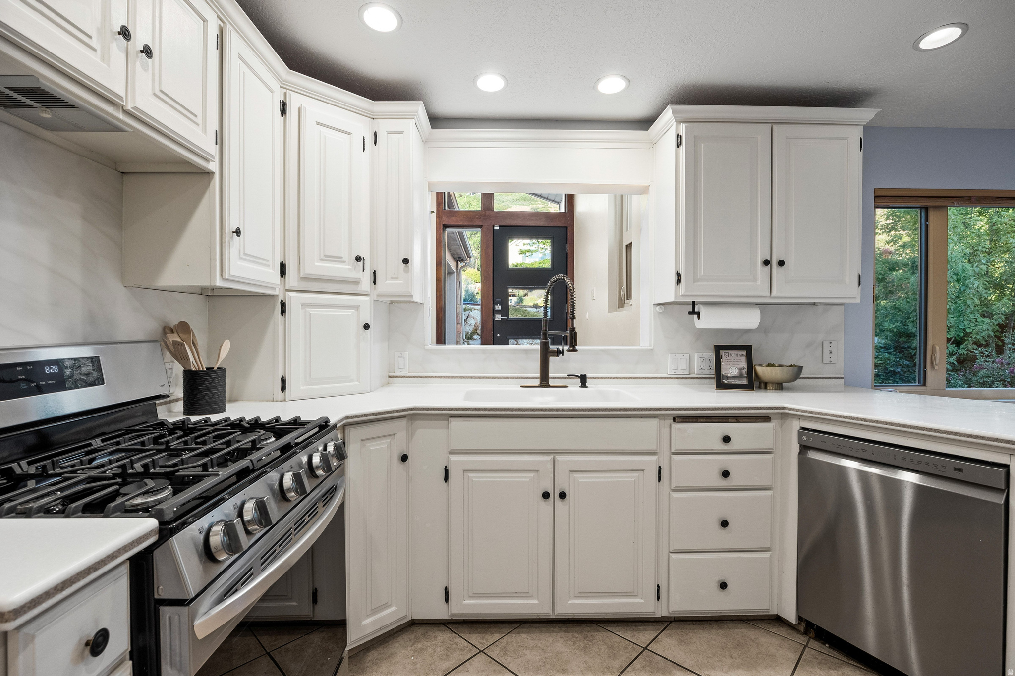 COTTONWOOD HILLS SUB - Residential