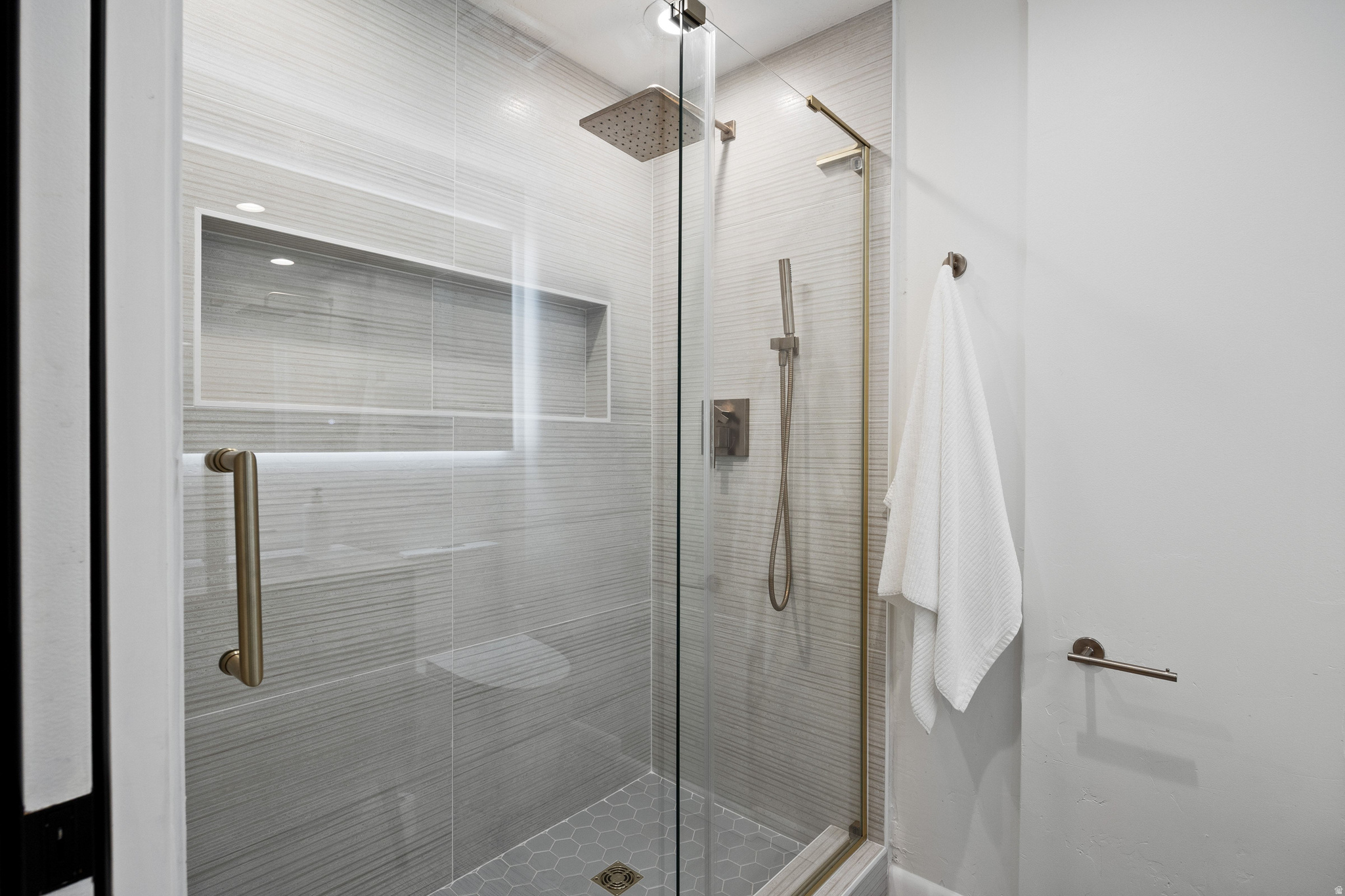 COTTONWOOD HILLS SUB - Residential