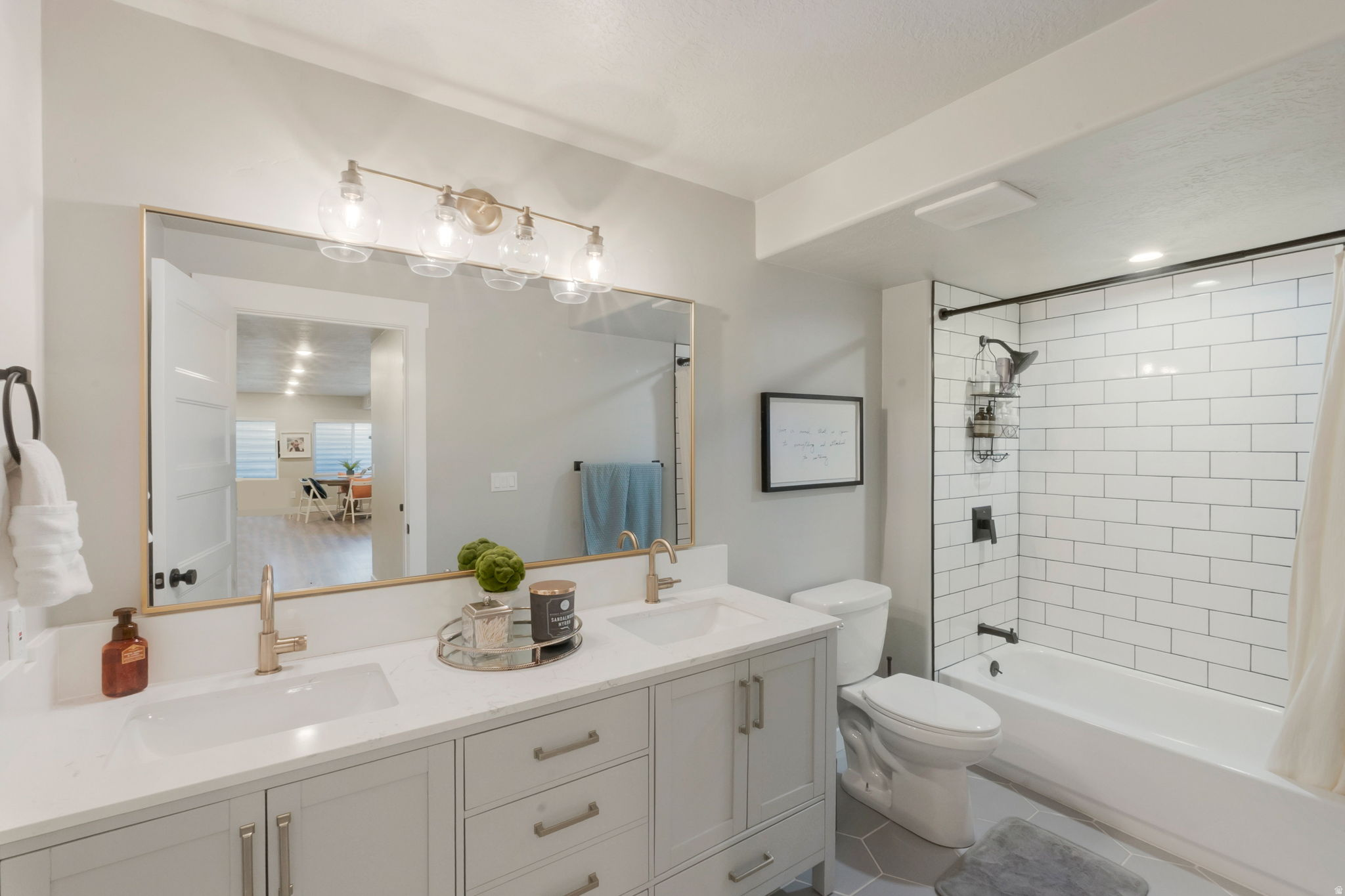 HOLBROOK FARMS - Residential