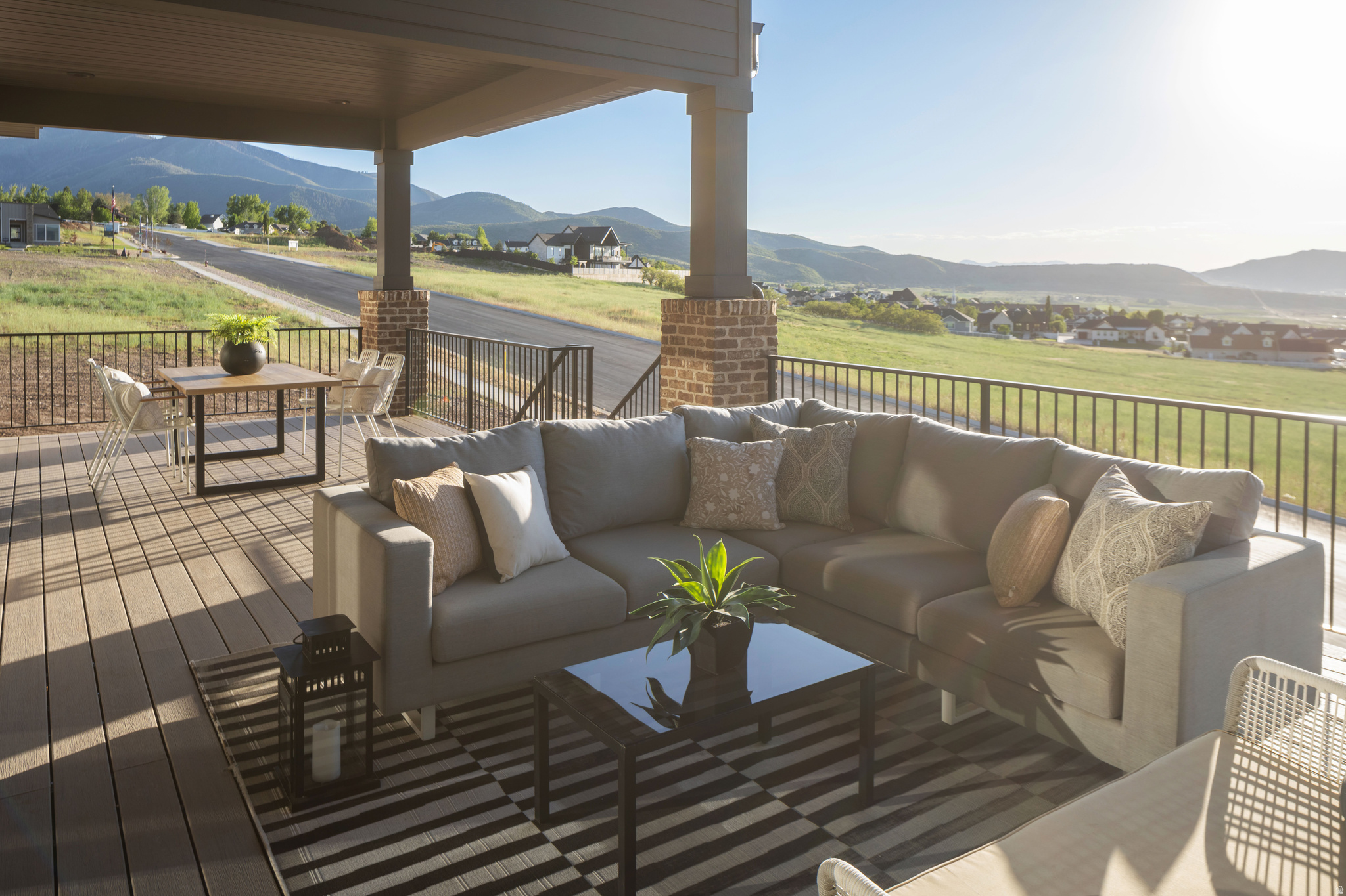 HIGHLANDS AT ELK RIDGE - Residential