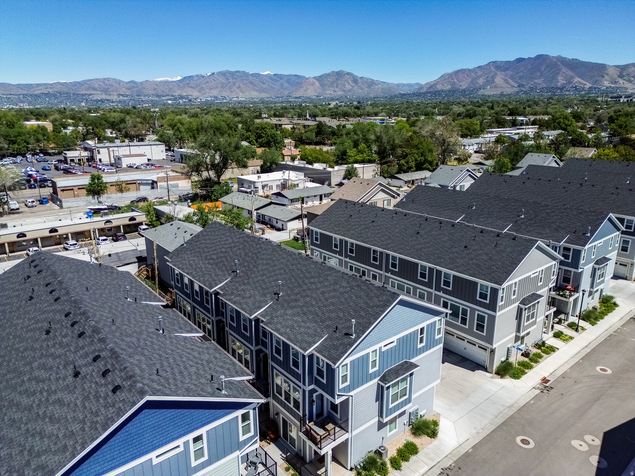 PRESTWICK - Residential