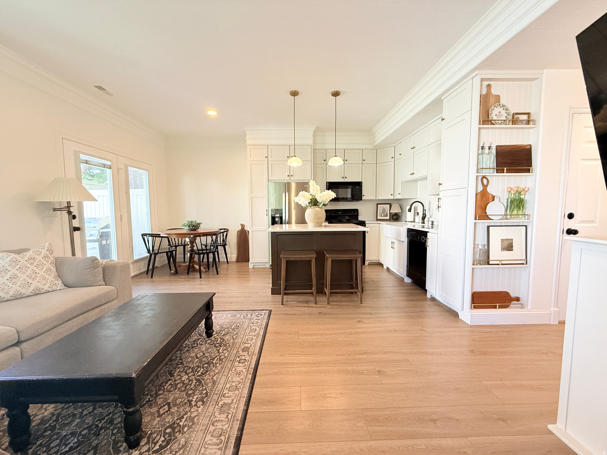 HIDDEN CREEK - Residential