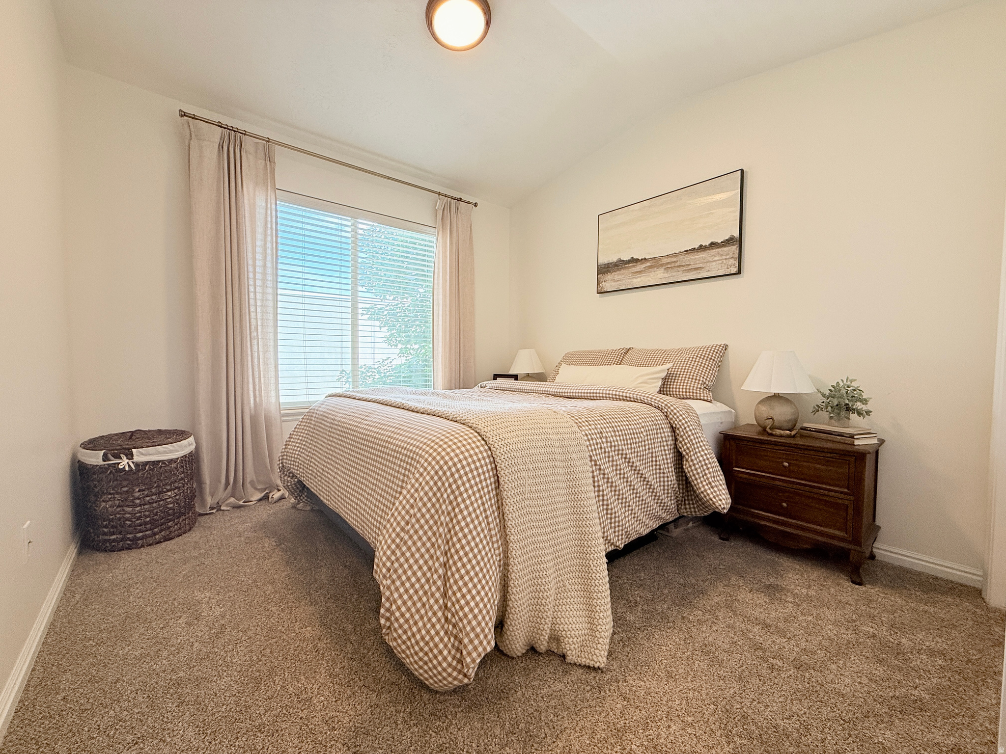 HIDDEN CREEK - Residential