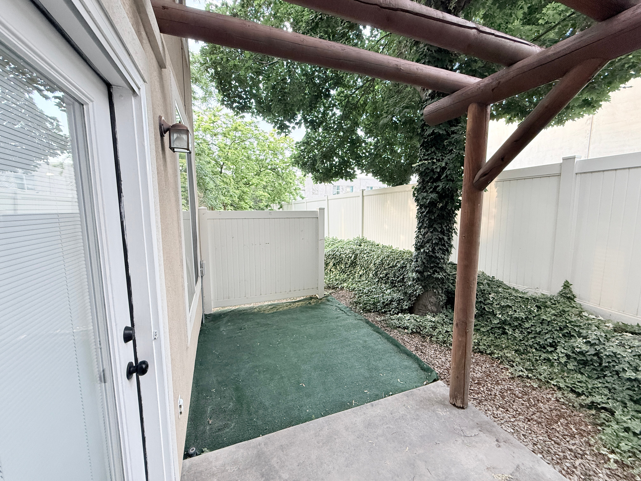 HIDDEN CREEK - Residential