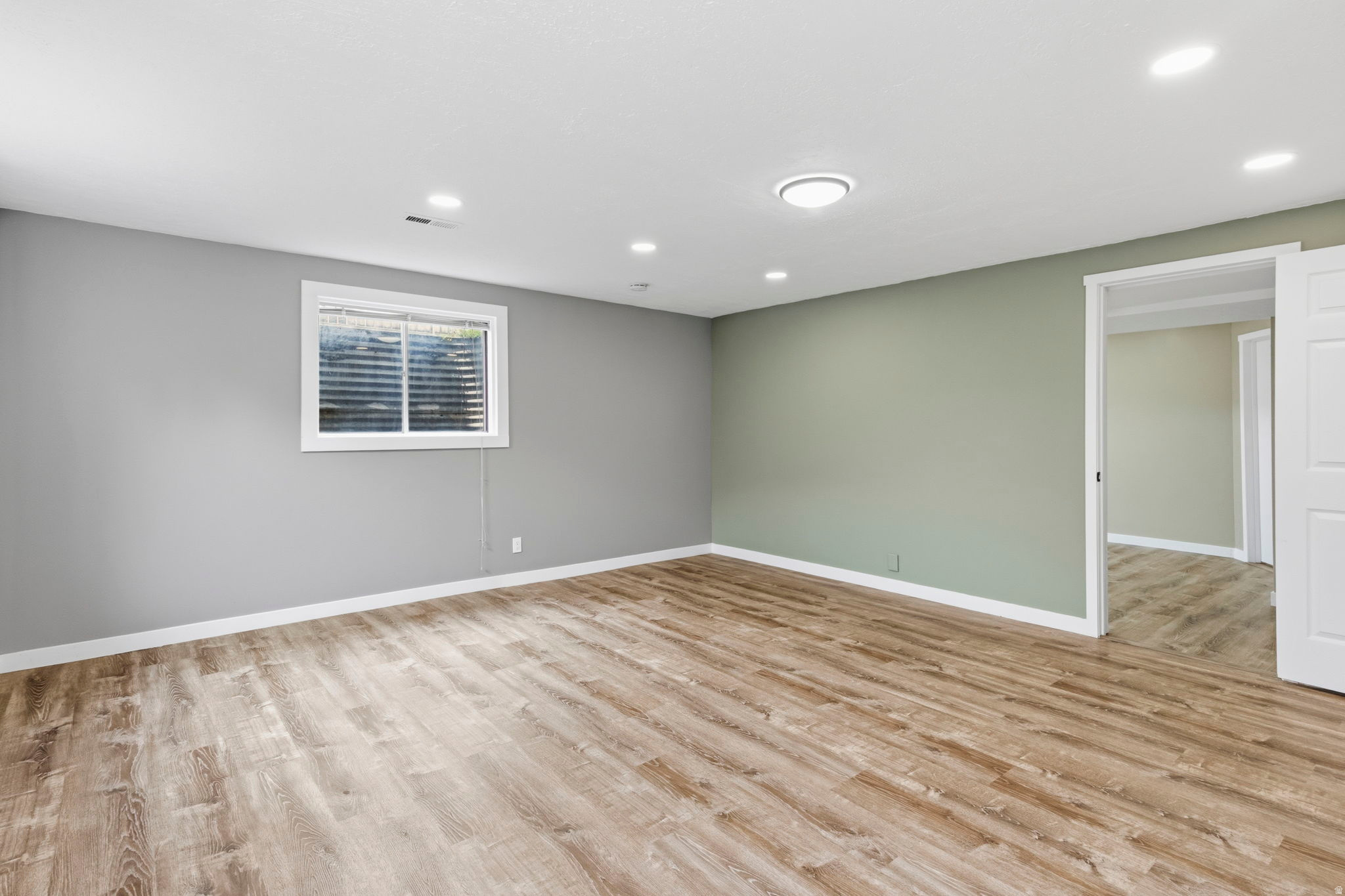QUAIL HOLLOW #4 - Residential