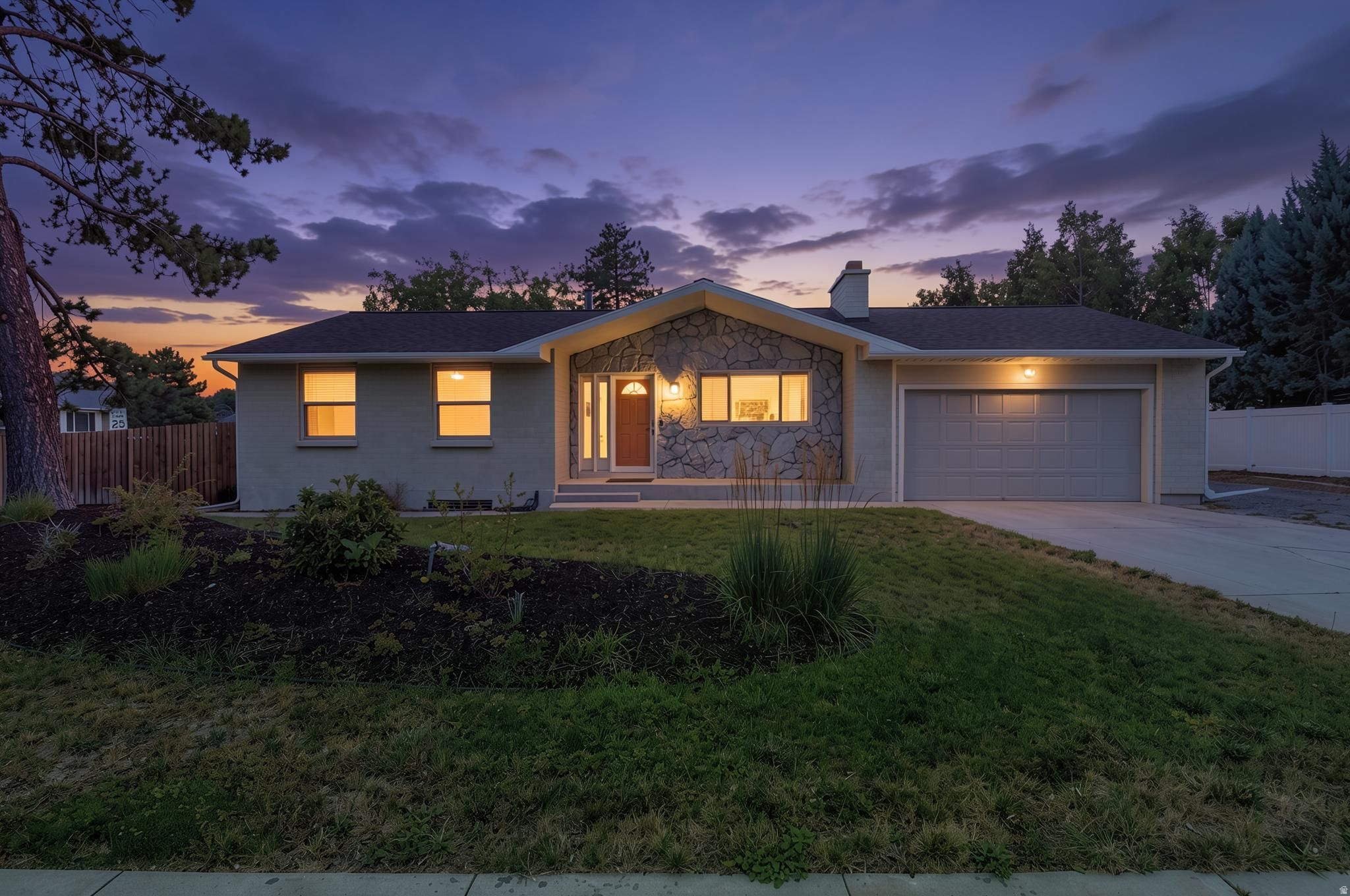 QUAIL HOLLOW #4 - Residential