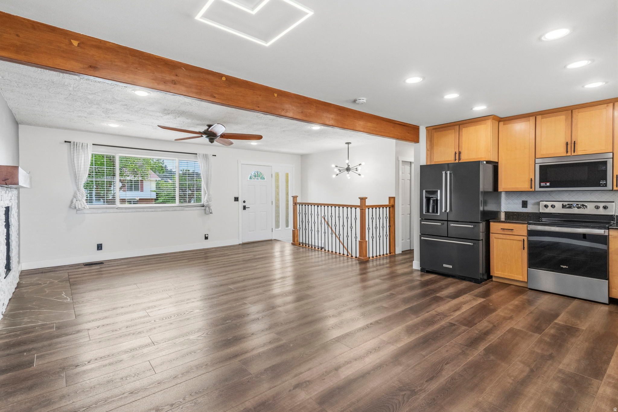 QUAIL HOLLOW #4 - Residential