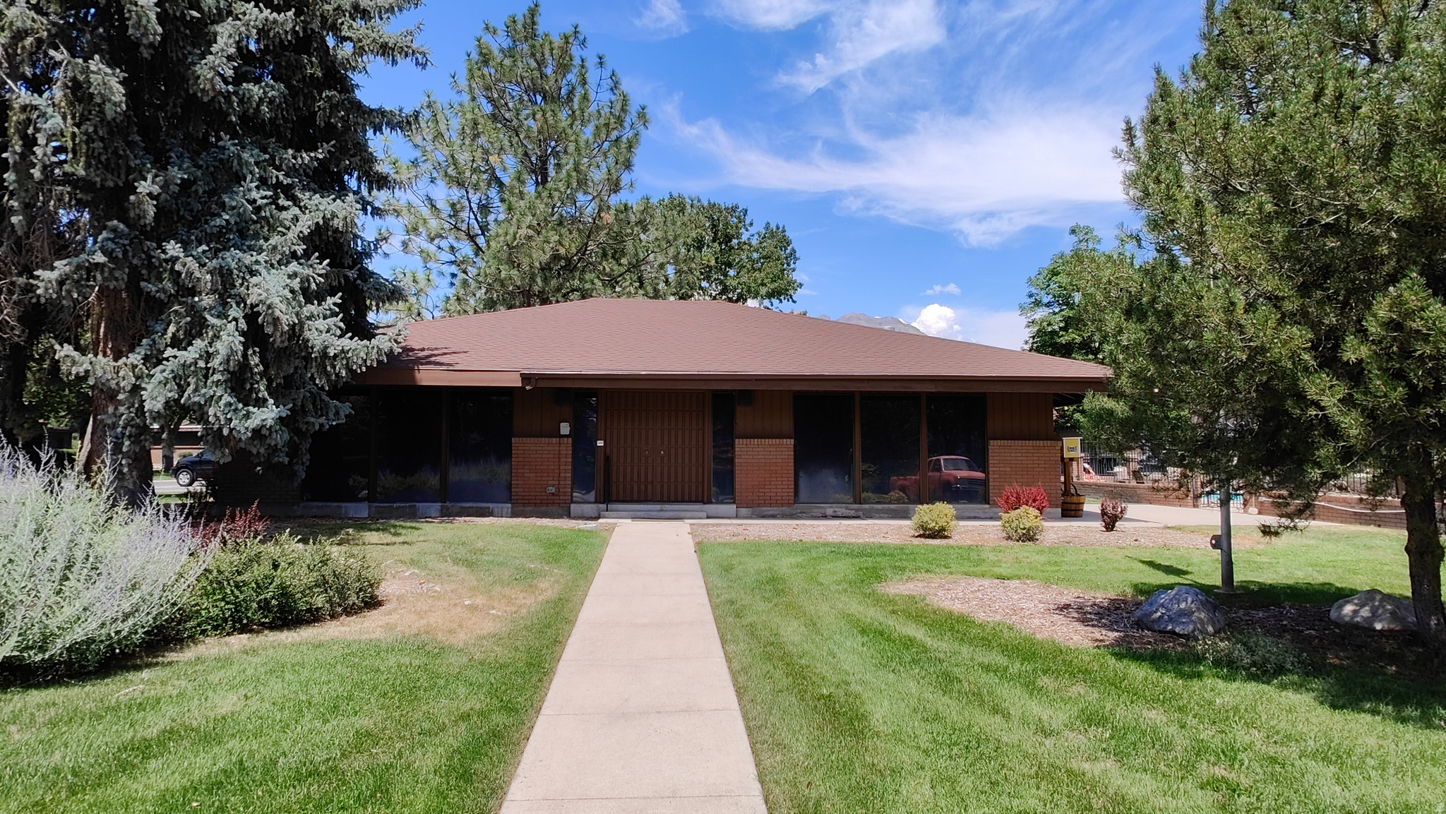 EDGEWOOD - Residential
