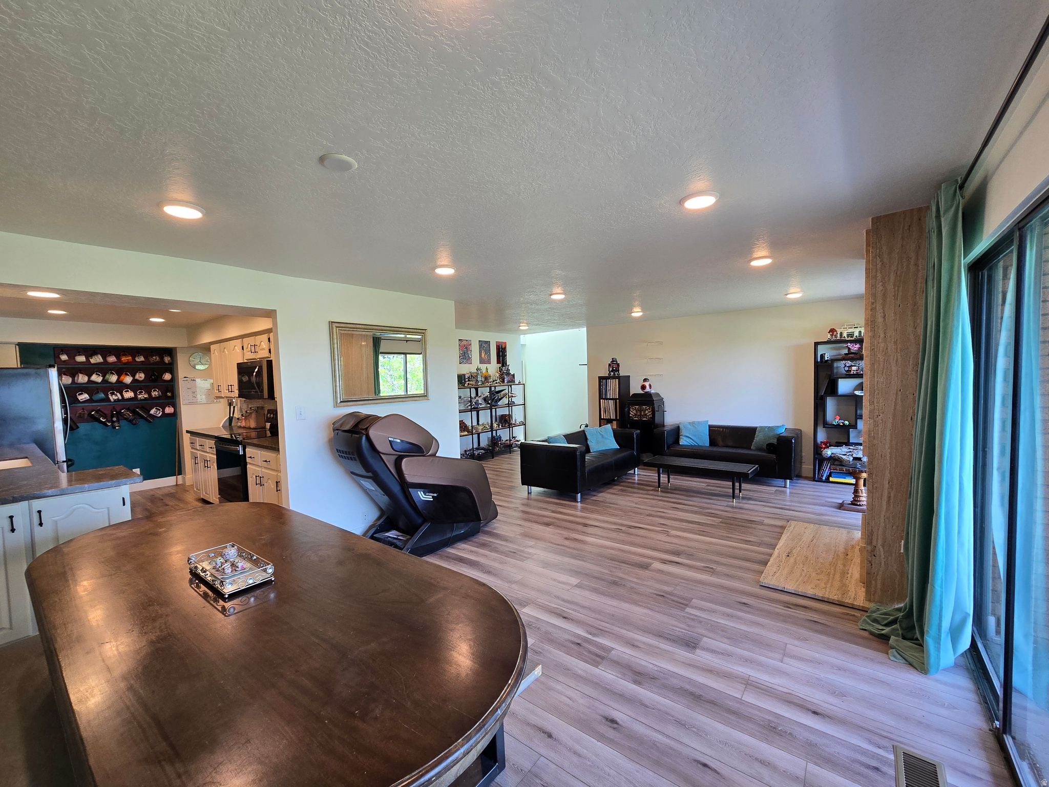 EDGEWOOD - Residential