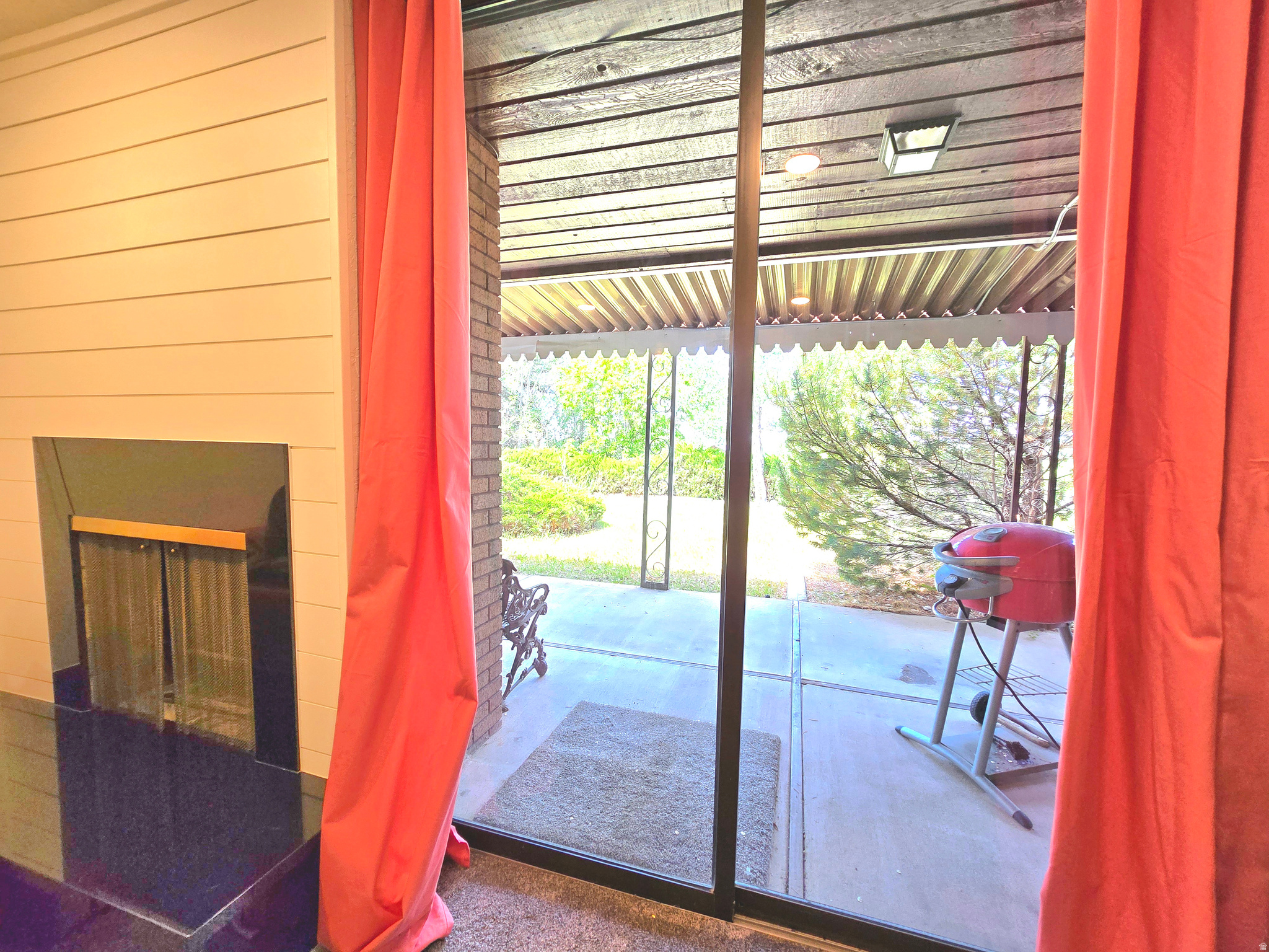EDGEWOOD - Residential