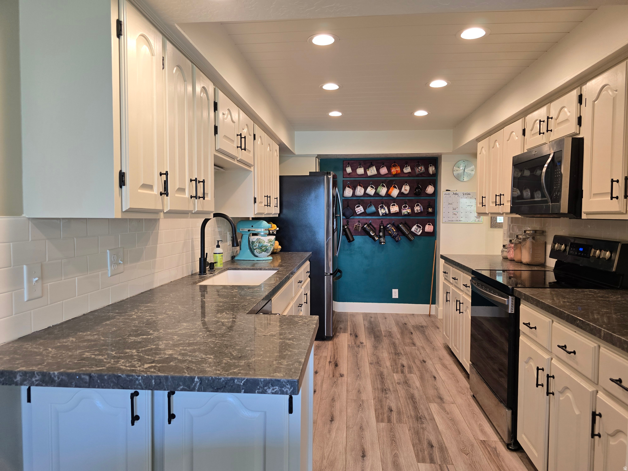 EDGEWOOD - Residential