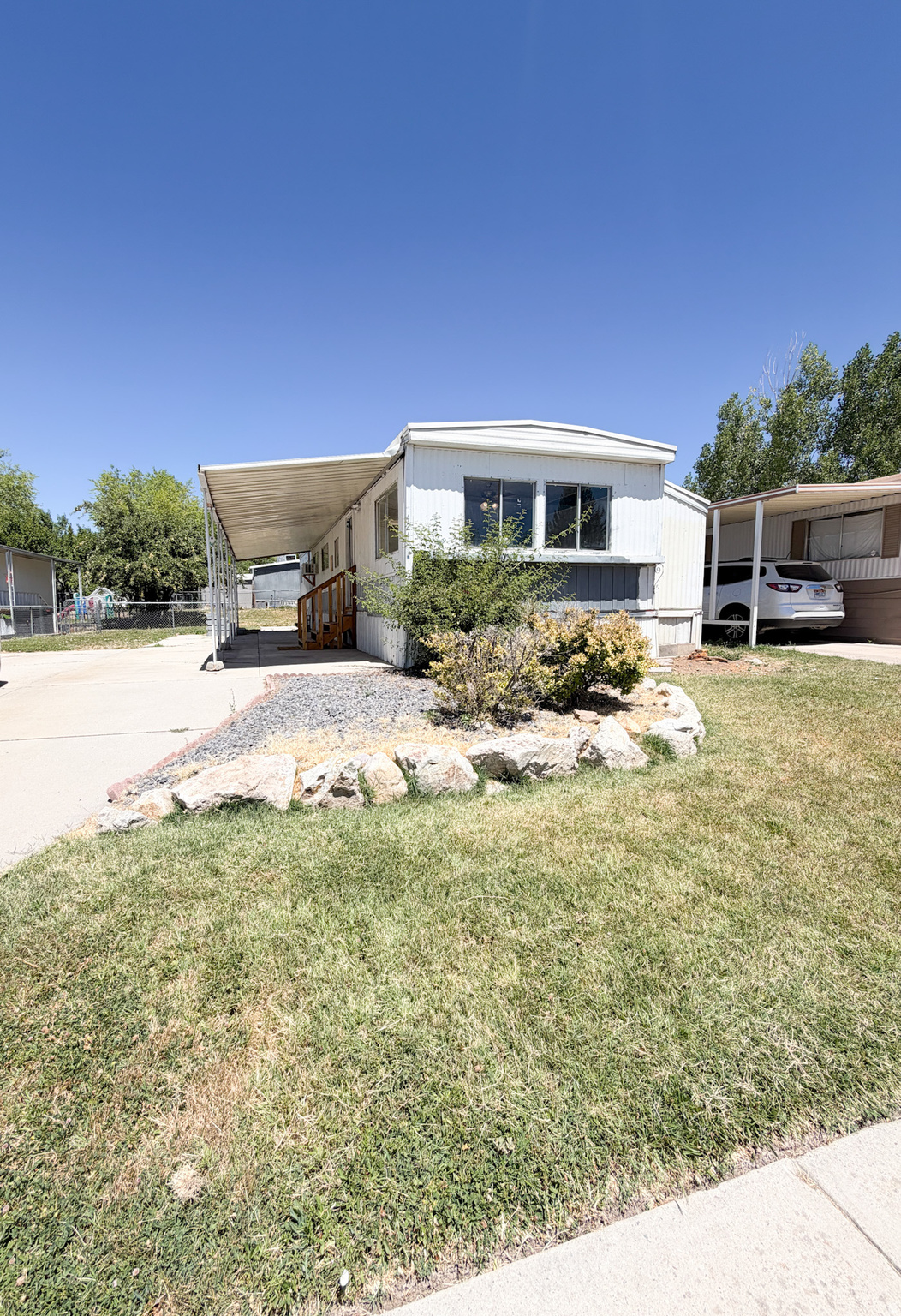 Welcome home to this charming 2 bedroom, 1 bath home in Ogden! Offering a comfortable and functional layout, this home is perfect for first-time buyers, downsizers, or anyone looking for an affordable place to call home. Step outside to enjoy the fully fenced yard-ideal for pets, gardening, entertaining, or simply relaxing outdoors.