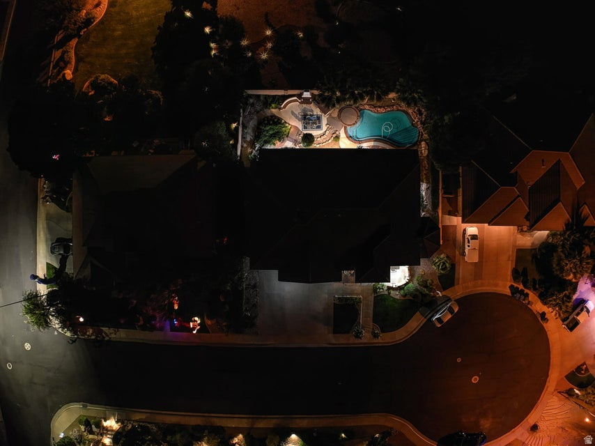 BOULDERS - Residential